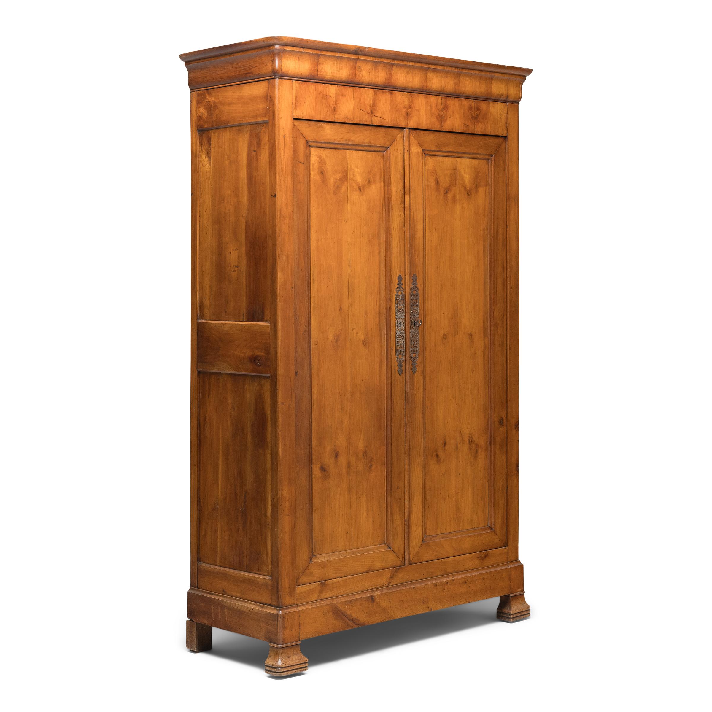 Français Armoire française Louis Philippe, vers 1850 en vente