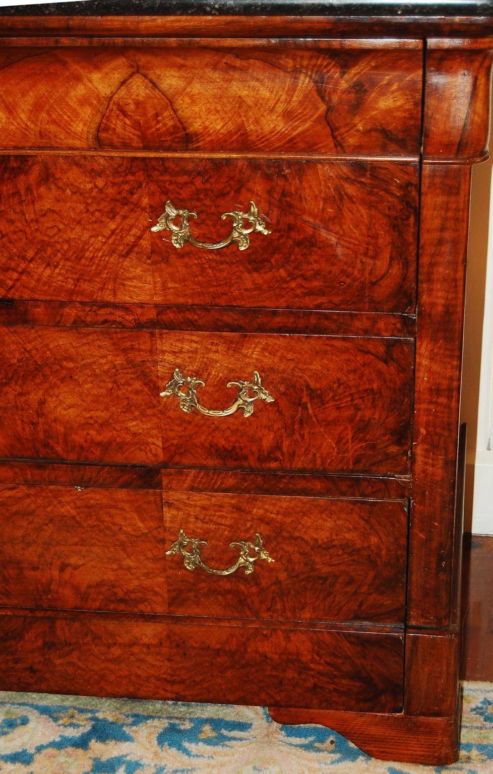 French Louis Philippe Burl Walnut and Walnut Chest of Drawers with Marble Top For Sale 1