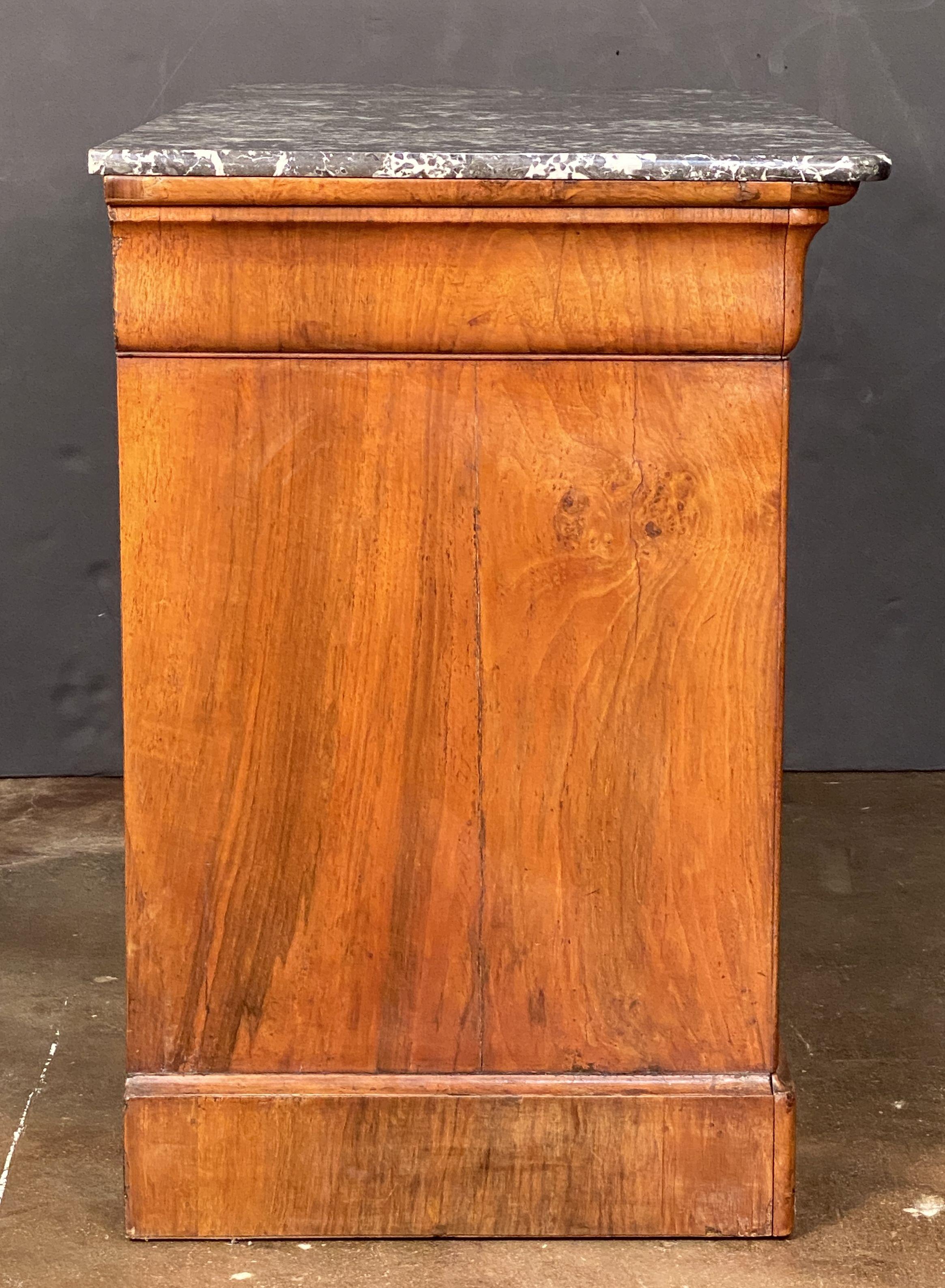Cassapanca o commode di Louis Philippe in radica di noce con piano in marmo in vendita 5