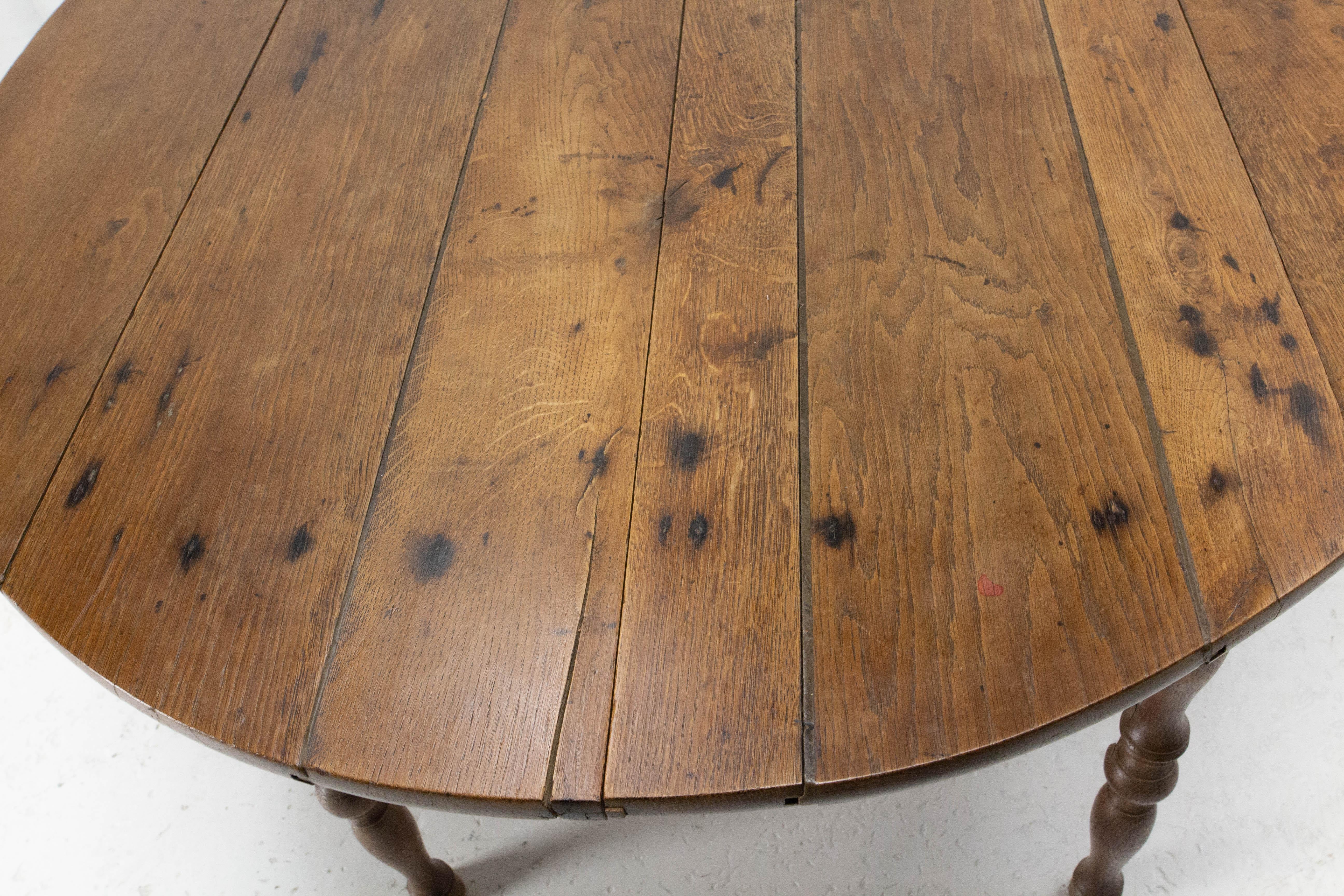 French Louis Philippe Extendable Dining Table Drop Leaf, Oak, Mid 19th Century 4