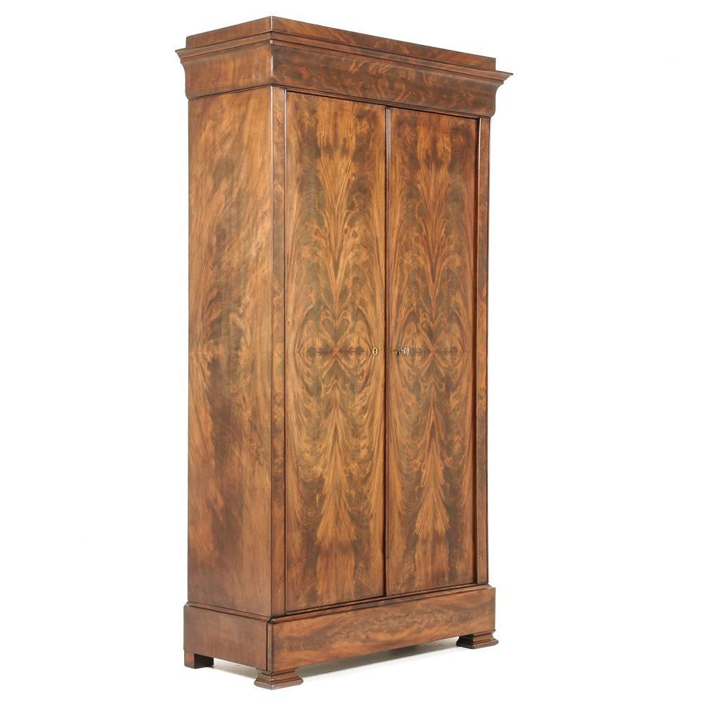French Louis Philippe Flame Mahogany Armoire In Good Condition In Vancouver, British Columbia