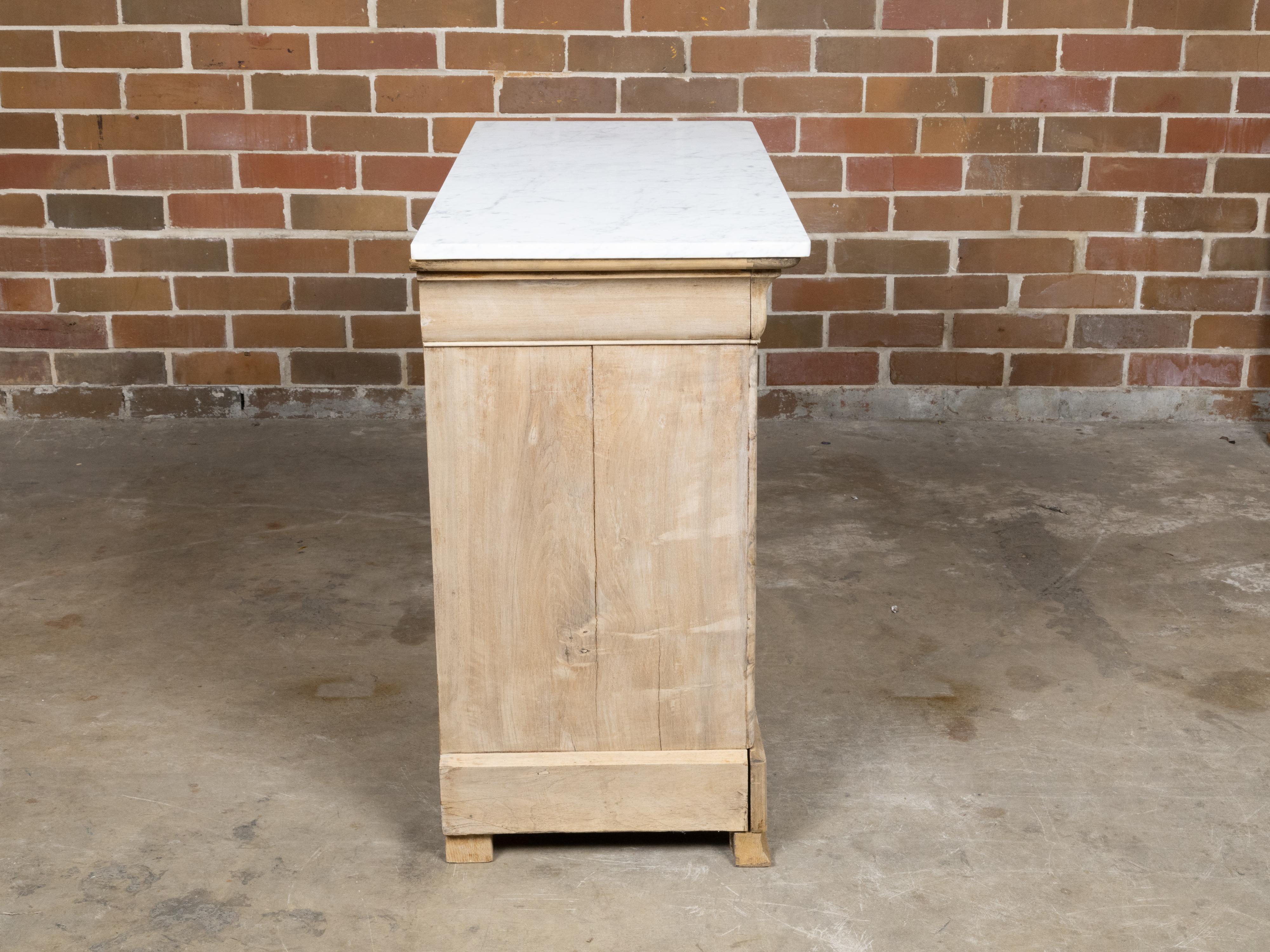 French Louis-Philippe Four-Drawer Commode with Marble Top and Bookmatched Veneer For Sale 5