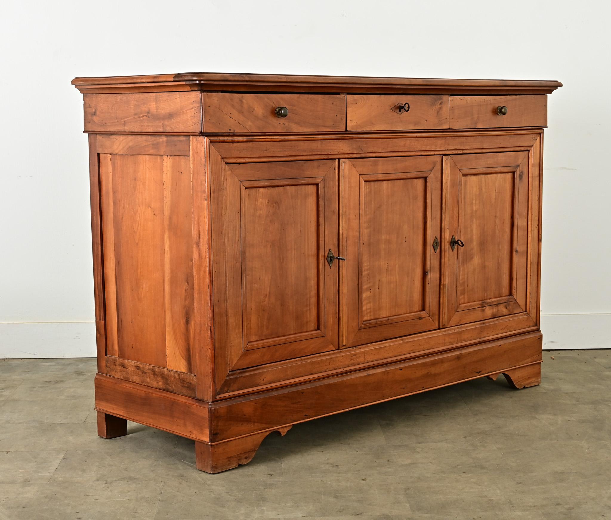 Laiton Enfilade française Louis Philippe Fruitwood en vente