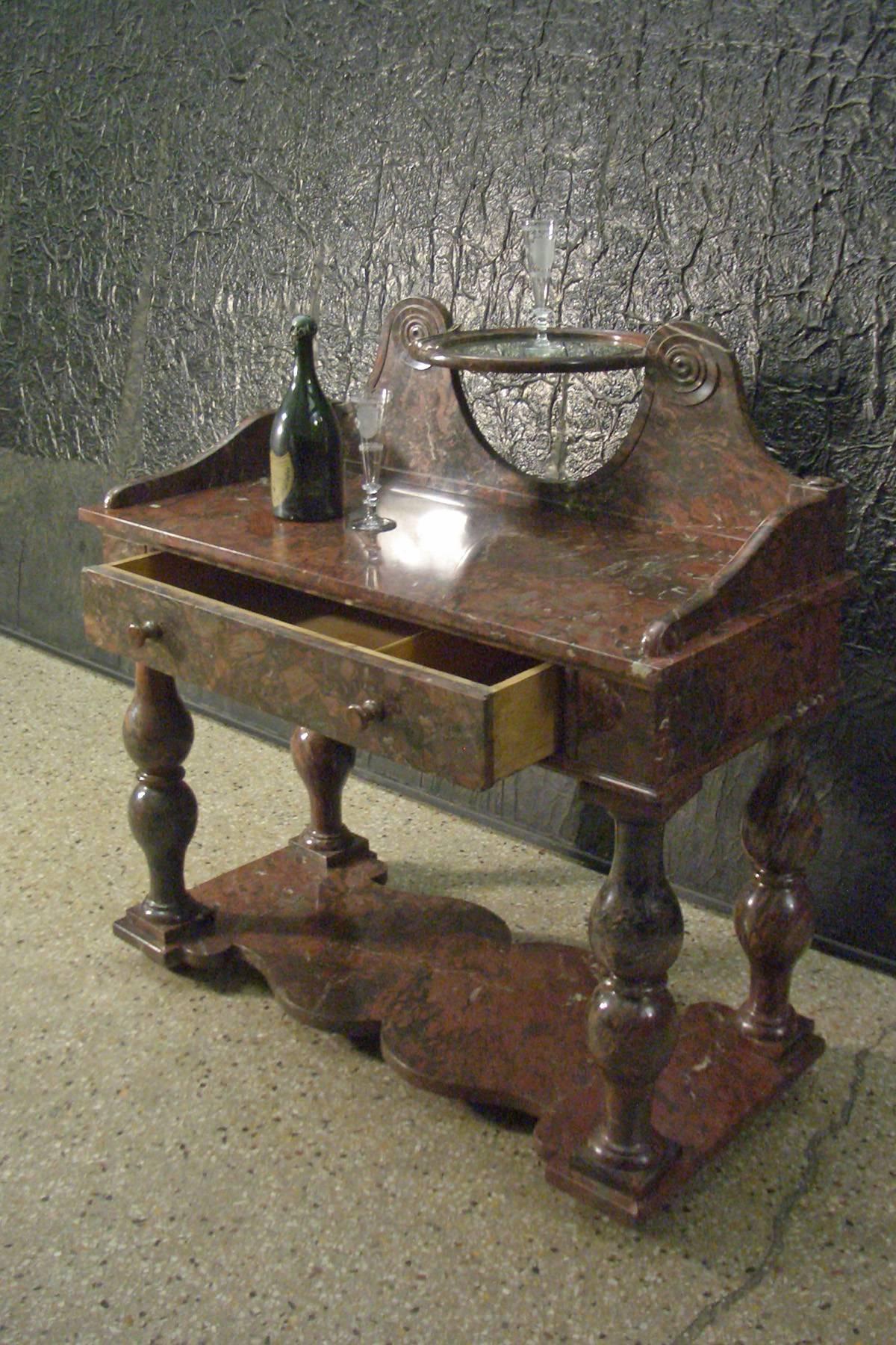 Marbre griotte Console/table de bar ou table de coiffeuse française Louis Philippe Griotte en marbre rouge en vente