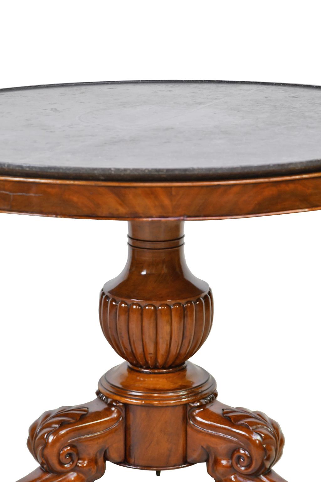 French Charles X Guéridon Pedestal Table in Mahogany with Round Marble Top In Good Condition In Miami, FL