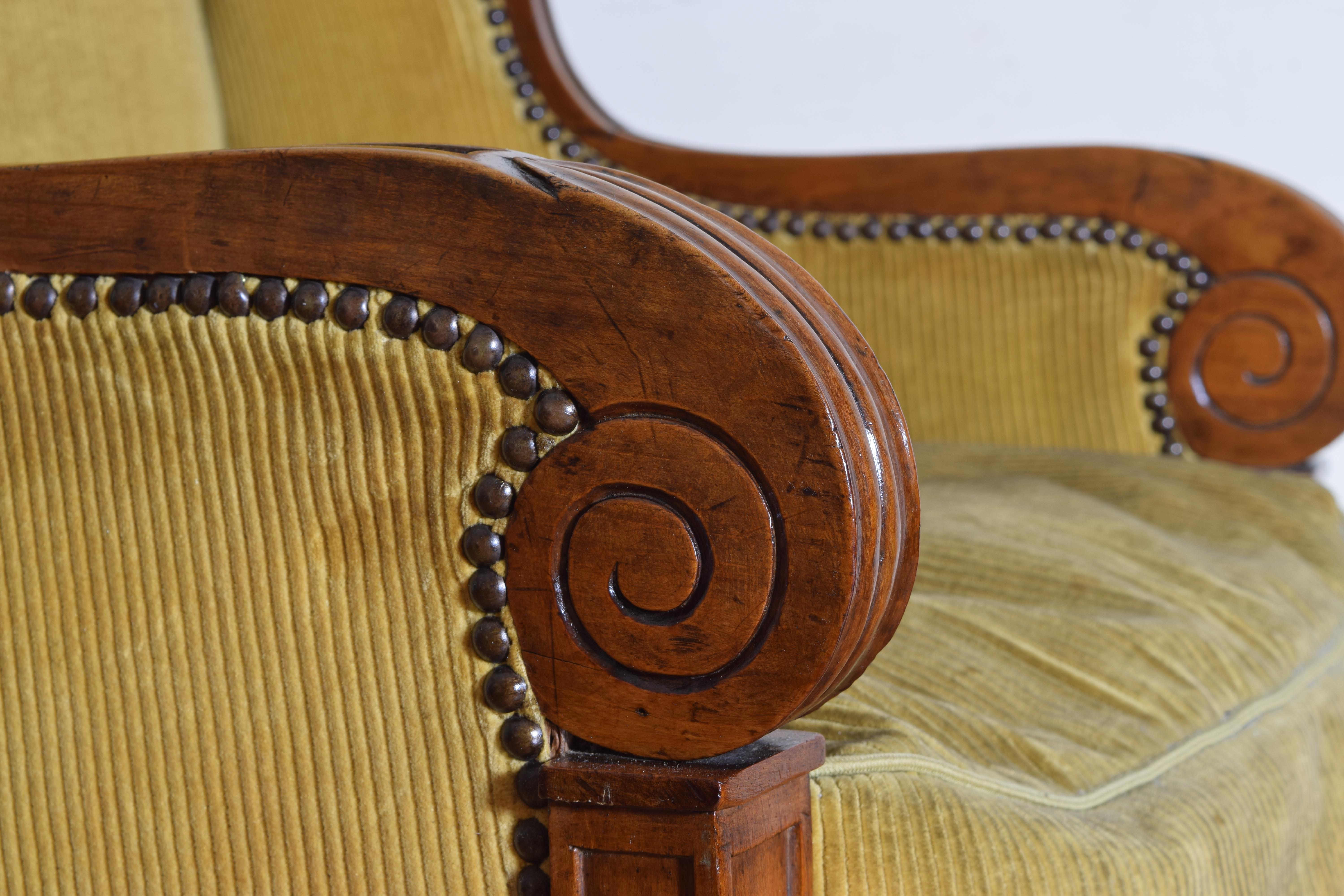 French Louis Philippe Light Walnut Bergere Wingchair, Mid-19th Century 8