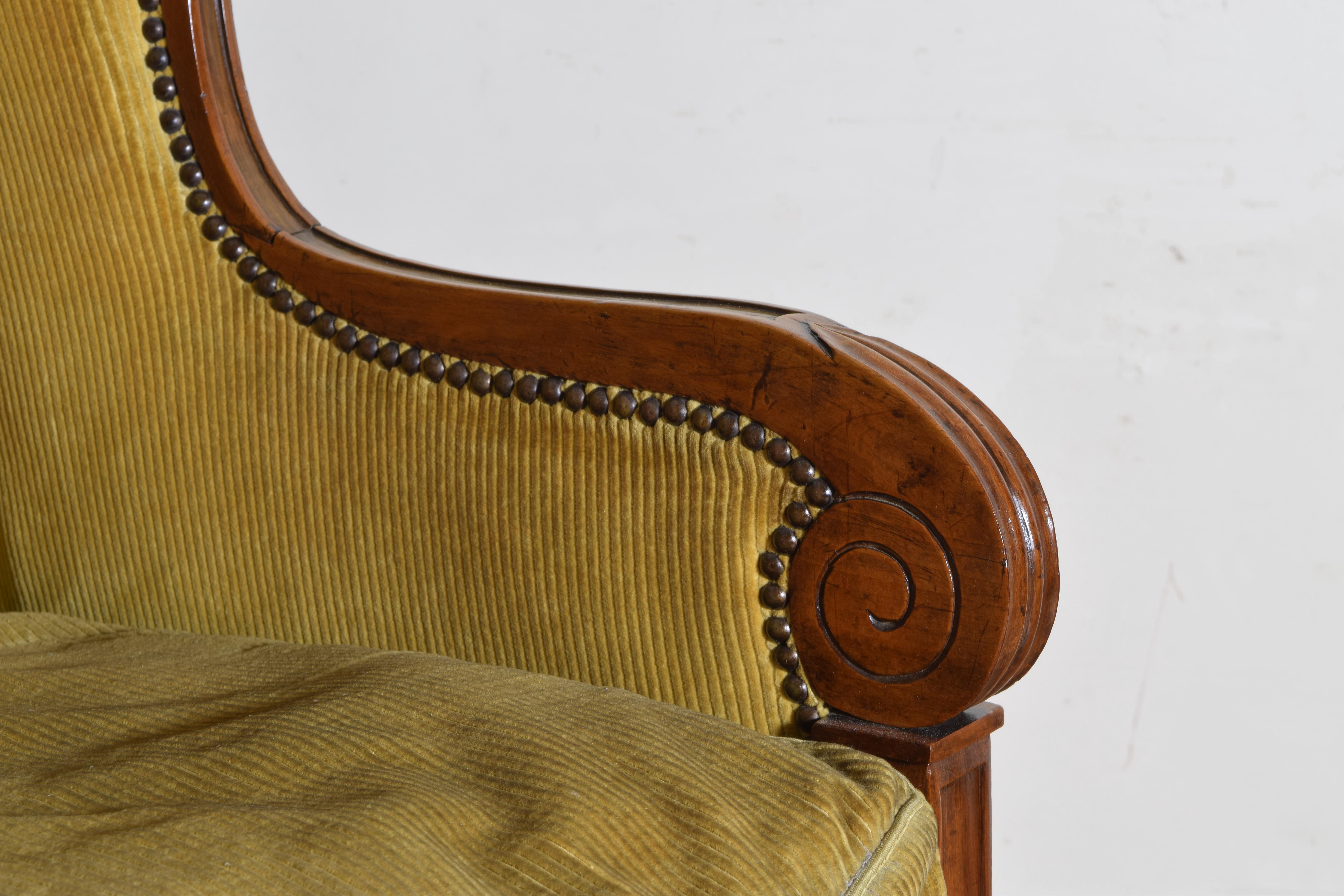 French Louis Philippe Light Walnut Bergere Wingchair, Mid-19th Century 6