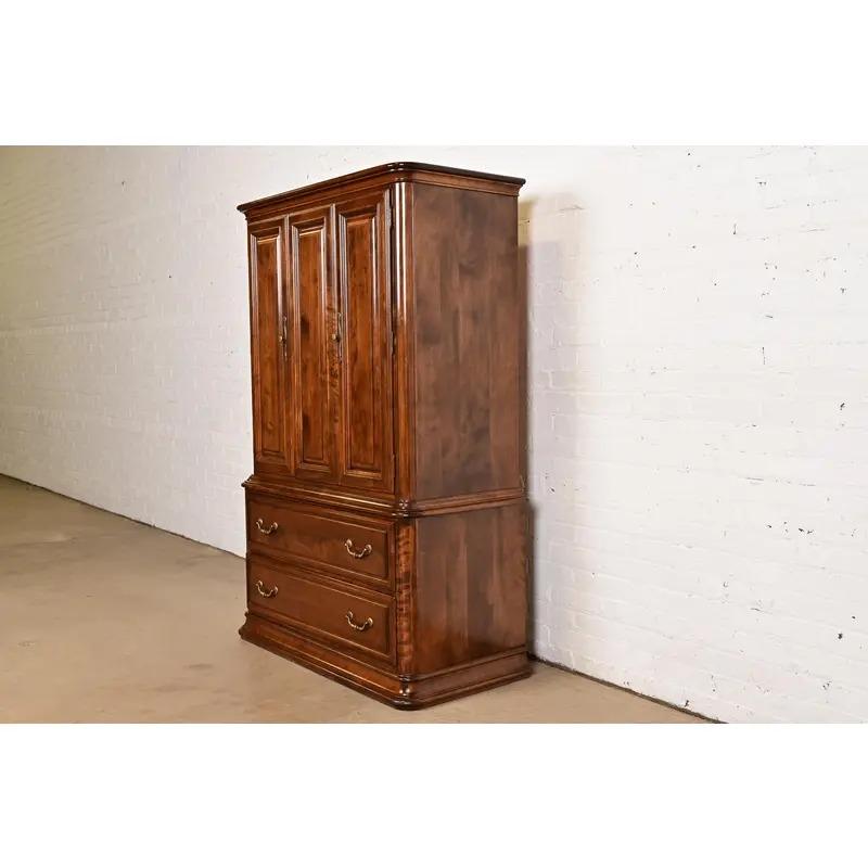 Americano Comò francese in acero Louis Philippe o cassapanca per gentiluomini in vendita