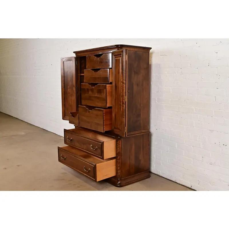 Ottone Com�ò francese in acero Louis Philippe o cassapanca per gentiluomini in vendita