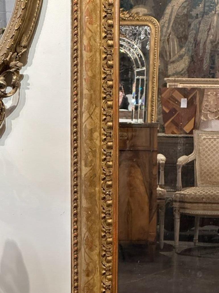 French Louis Philippe Mirror with Flowers In Good Condition For Sale In Dallas, TX