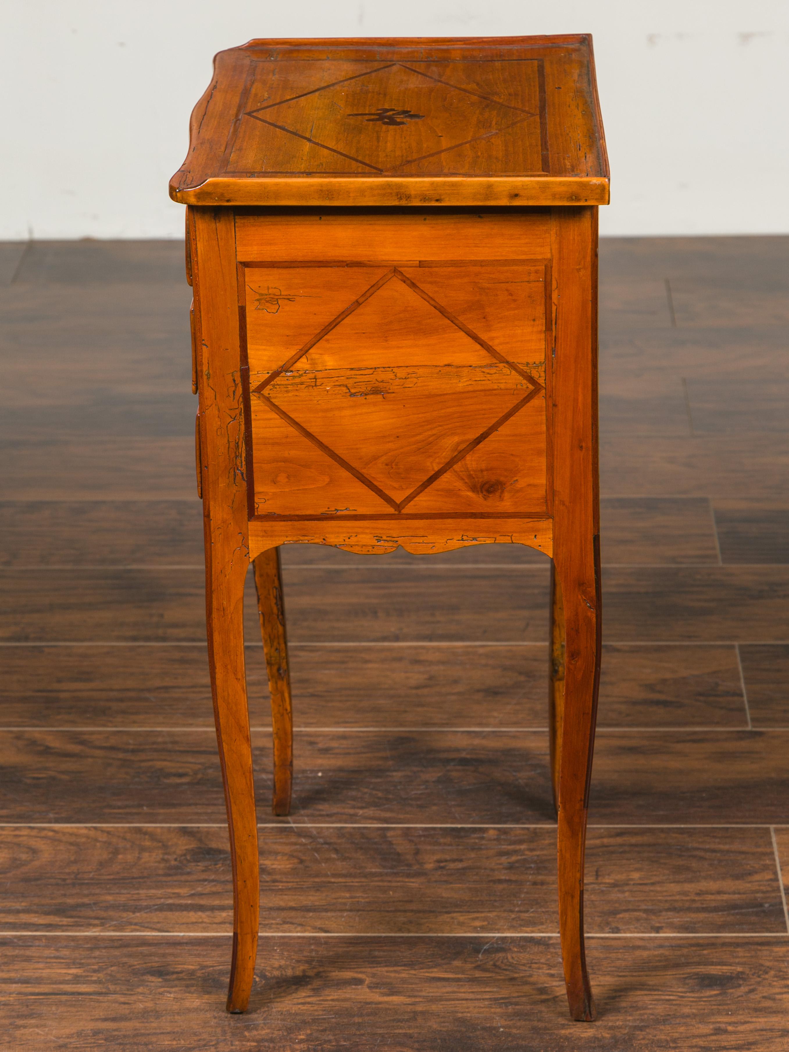 French Louis-Philippe Period 1840s Walnut Bedside Table with Geometric Banding For Sale 7