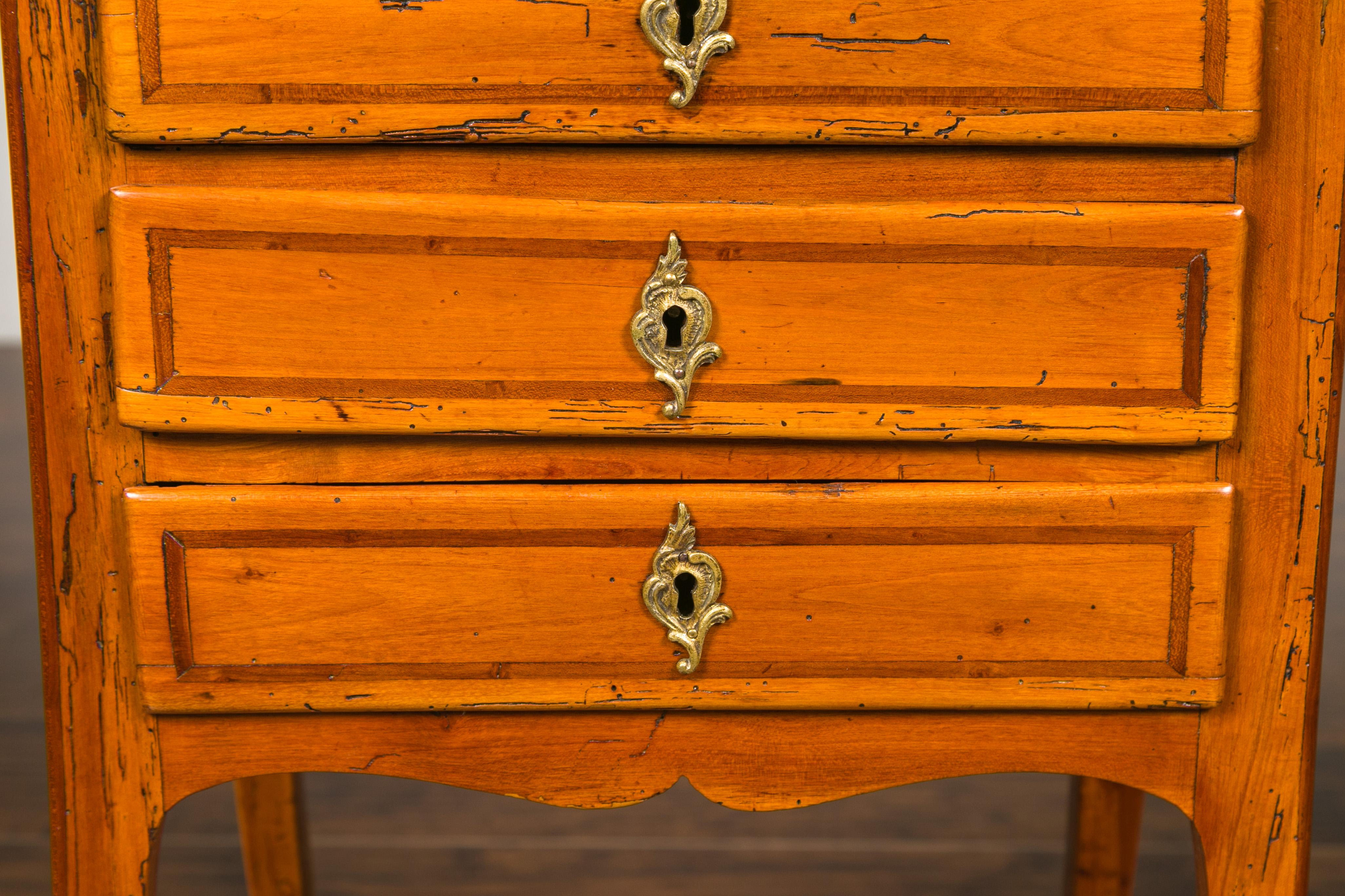 French Louis-Philippe Period 1840s Walnut Bedside Table with Geometric Banding In Good Condition For Sale In Atlanta, GA