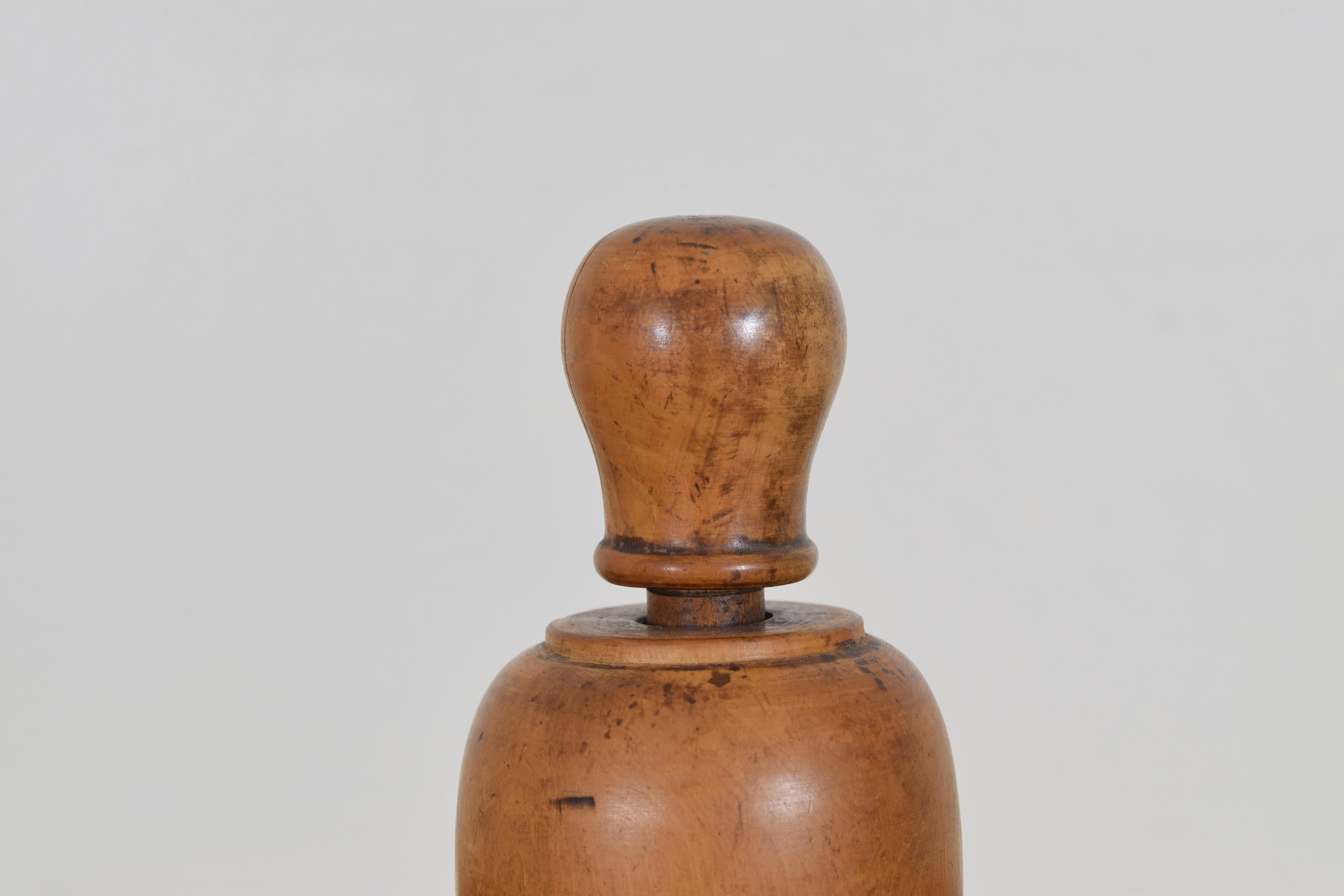 French Louis Philippe Period Boxwood Wine Corking Tool, Mid-19th Century In Excellent Condition In Atlanta, GA