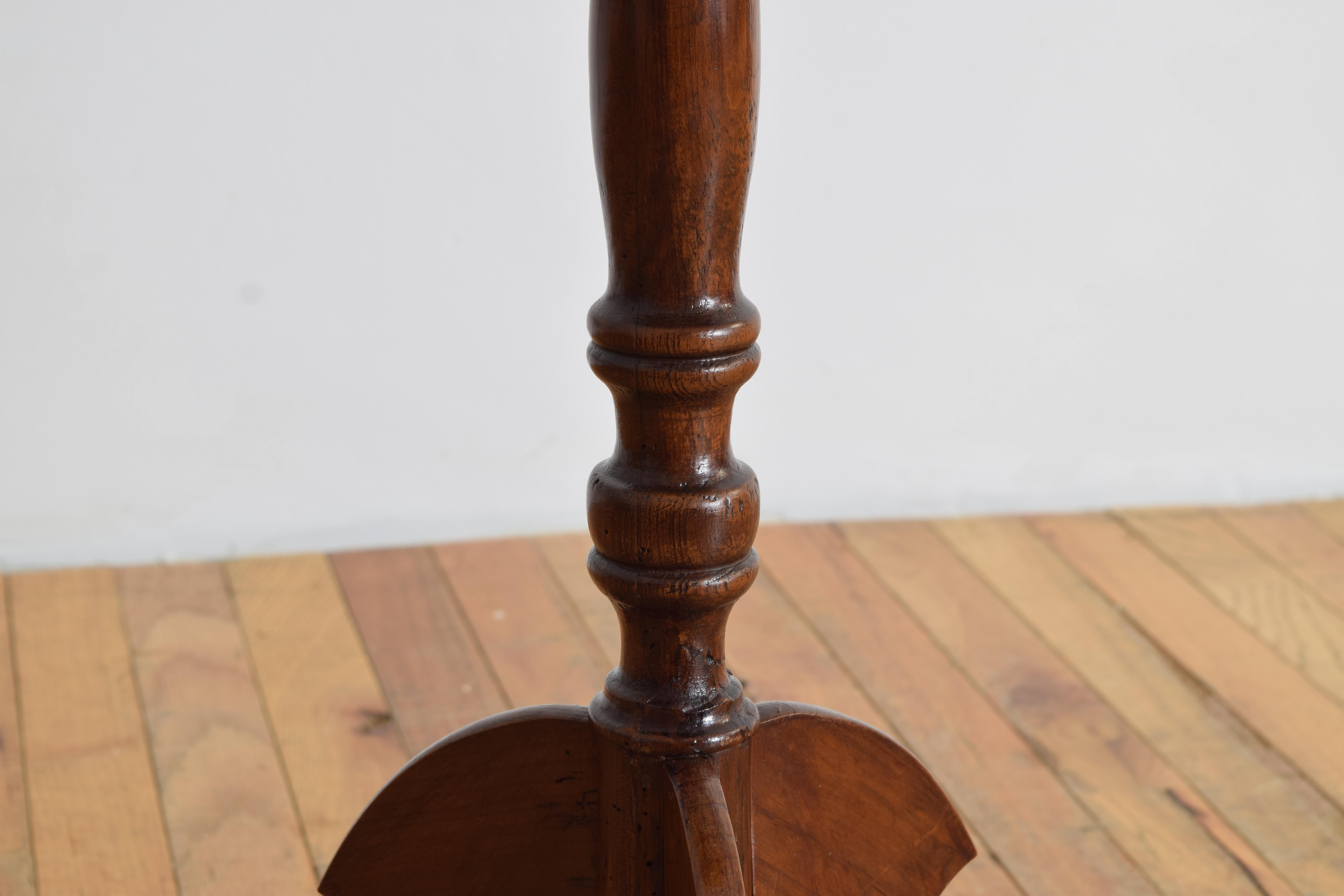 French Louis Philippe Period Walnut 1-Drawer Side Table, ca. 1835 For Sale 1