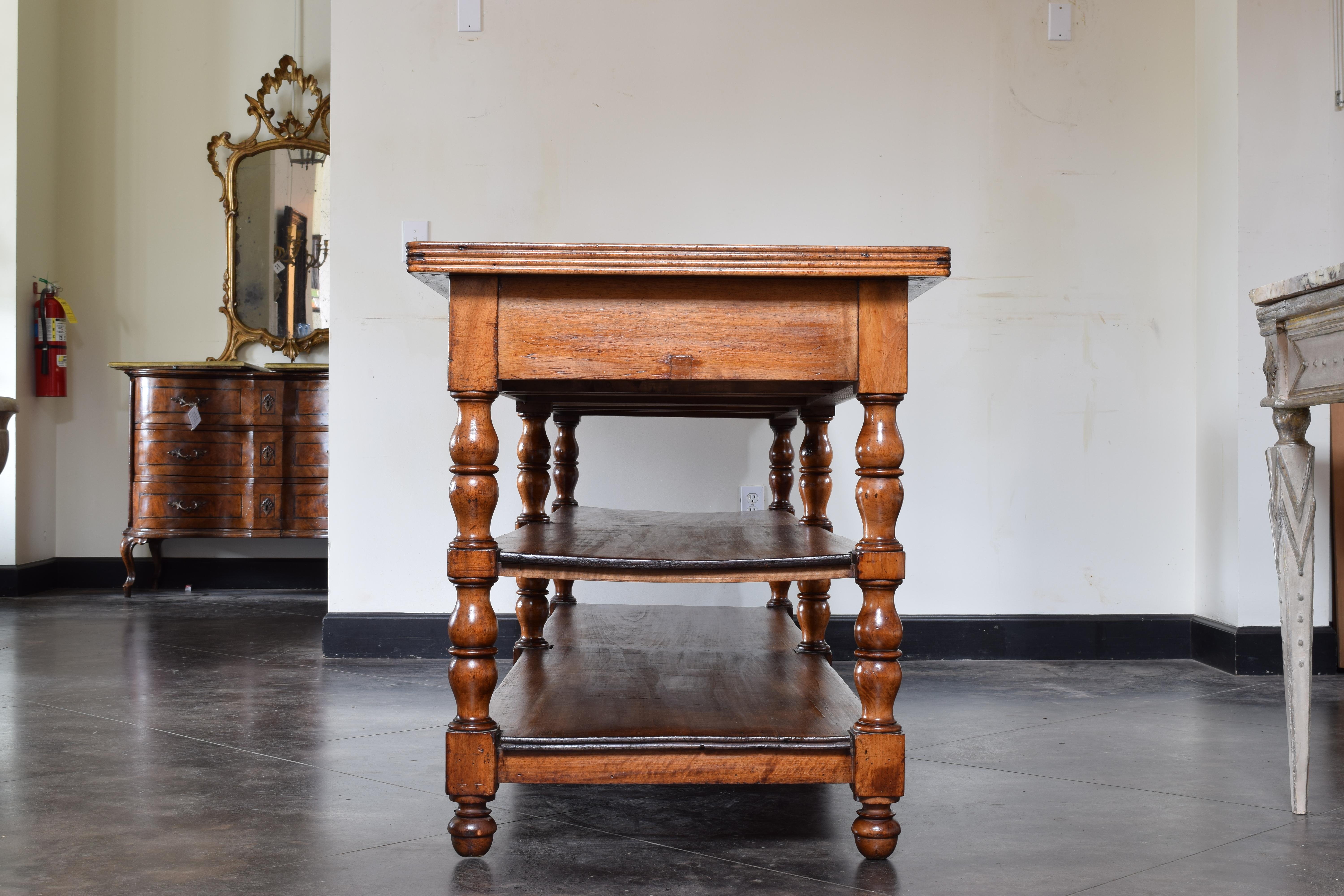 French Louis Philippe Period Walnut Tiered 4-Drawer Table de Drapier, ca. 1835 1