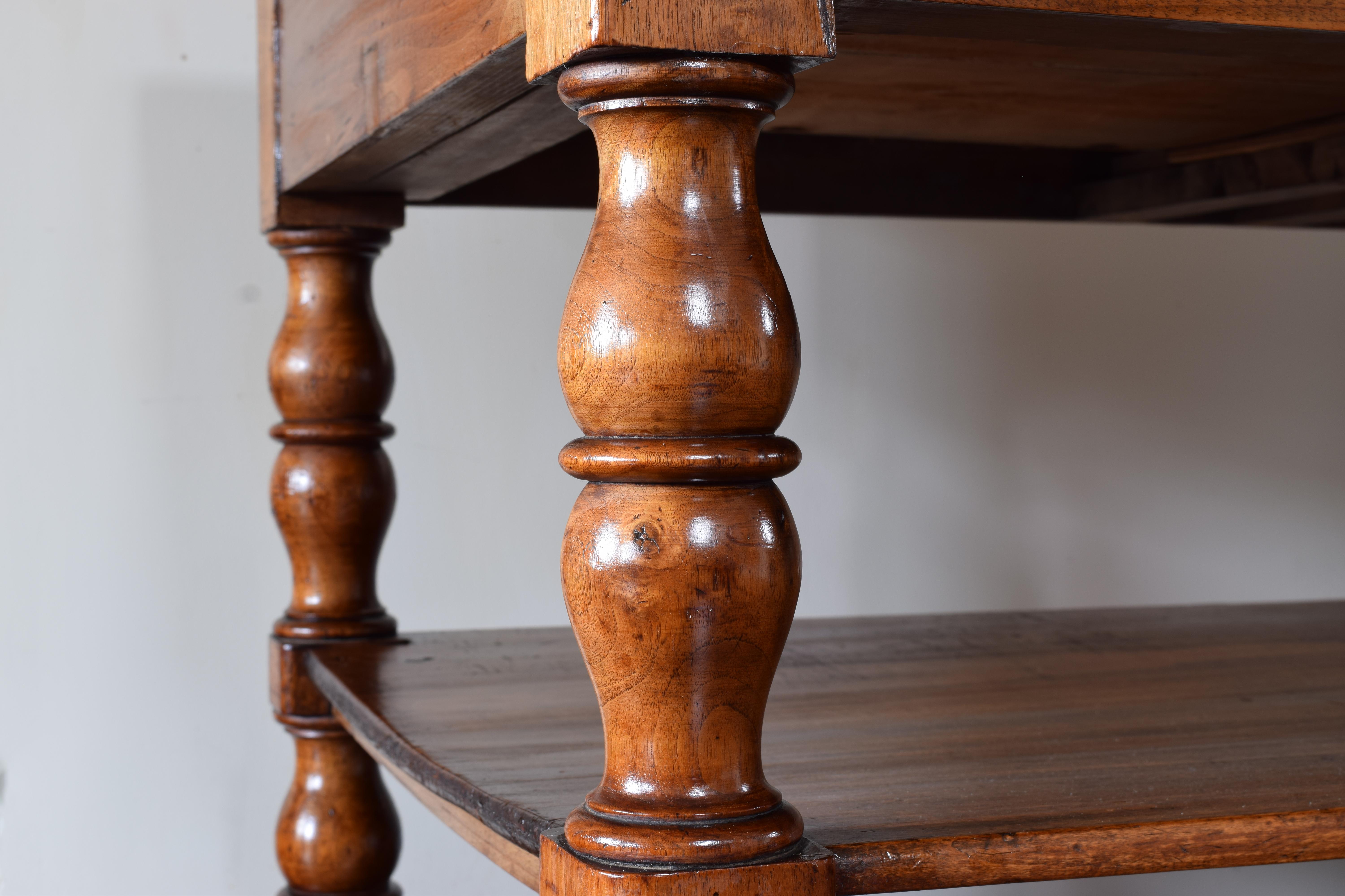 French Louis Philippe Period Walnut Tiered 4-Drawer Table de Drapier, ca. 1835 4