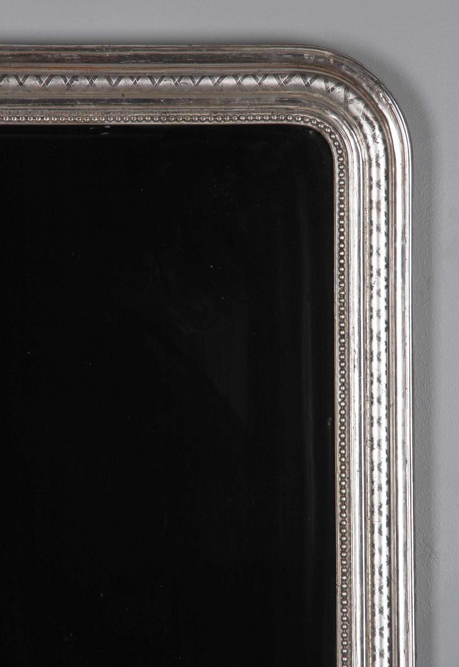 Miroir Louis Philippe français à feuilles d'argent:: milieu des années 1800 6