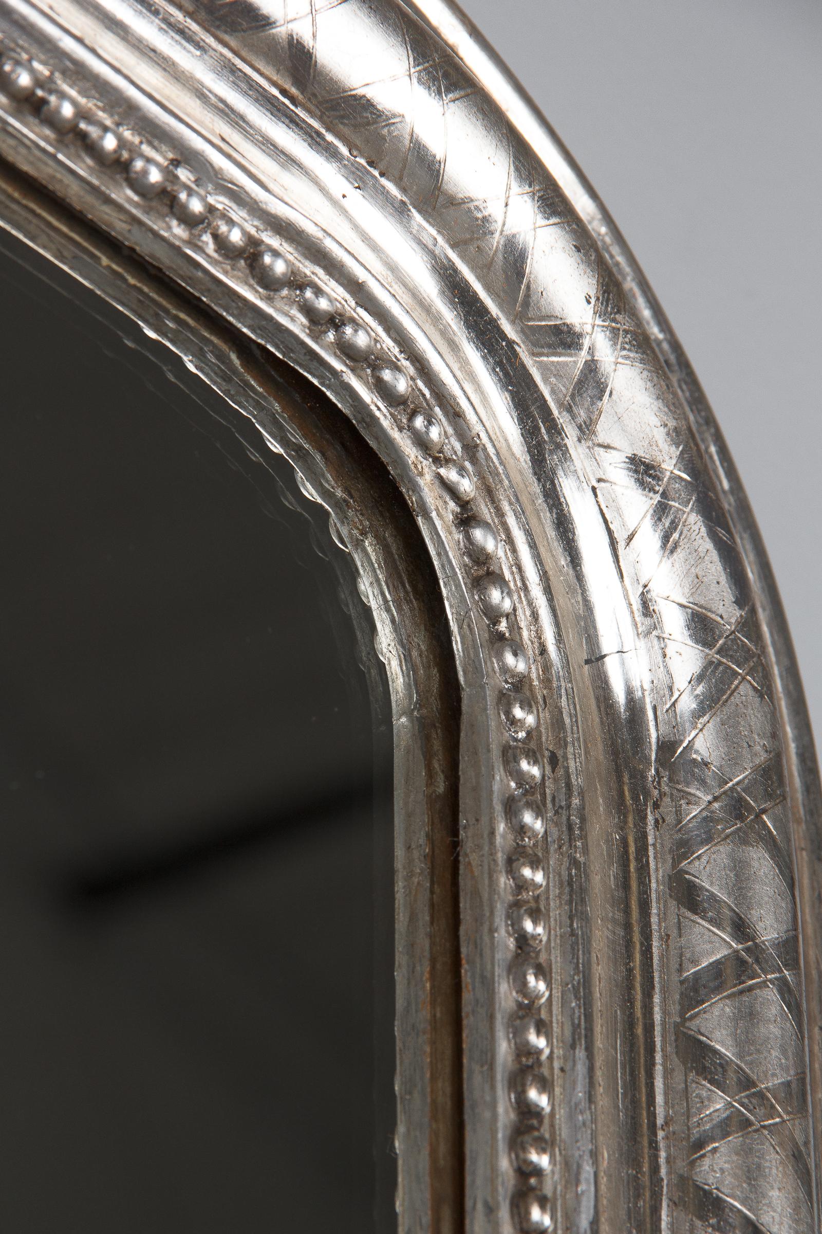 Miroir Louis Philippe français à feuilles d'argent:: milieu des années 1800 7
