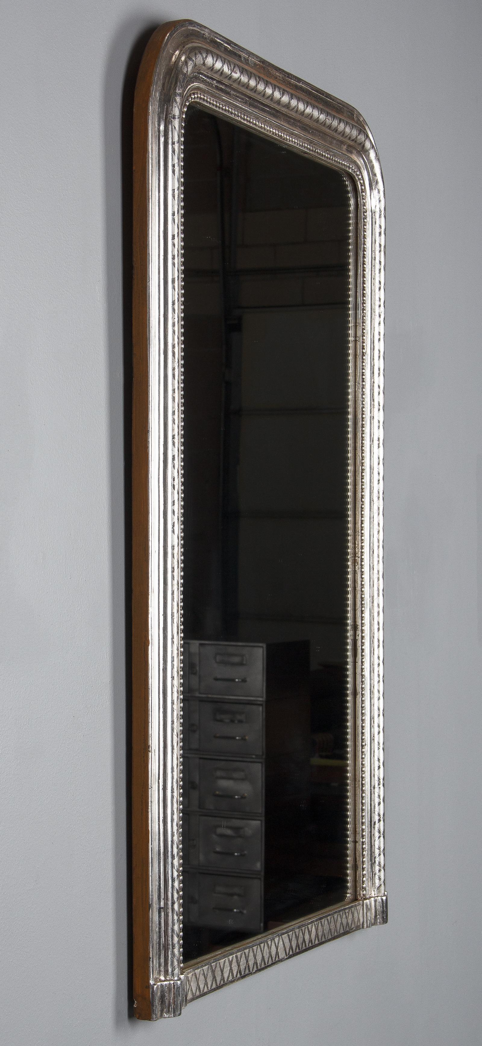 Français Miroir Louis Philippe français à feuilles d'argent:: milieu des années 1800