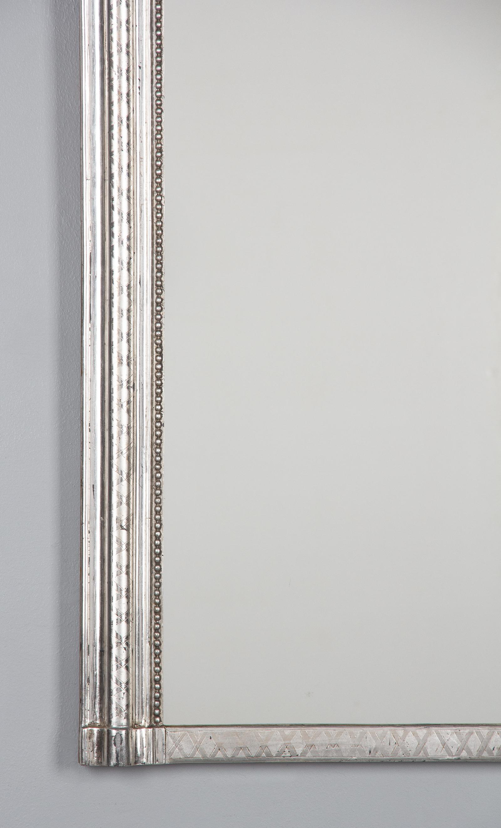 Miroir Louis Philippe français à feuilles d'argent:: milieu des années 1800 1