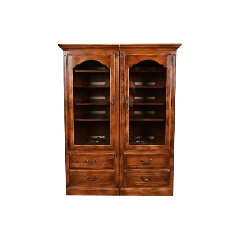 Bibliothèque ou Médiathèque en érable massif sculpté de Louis Philippe