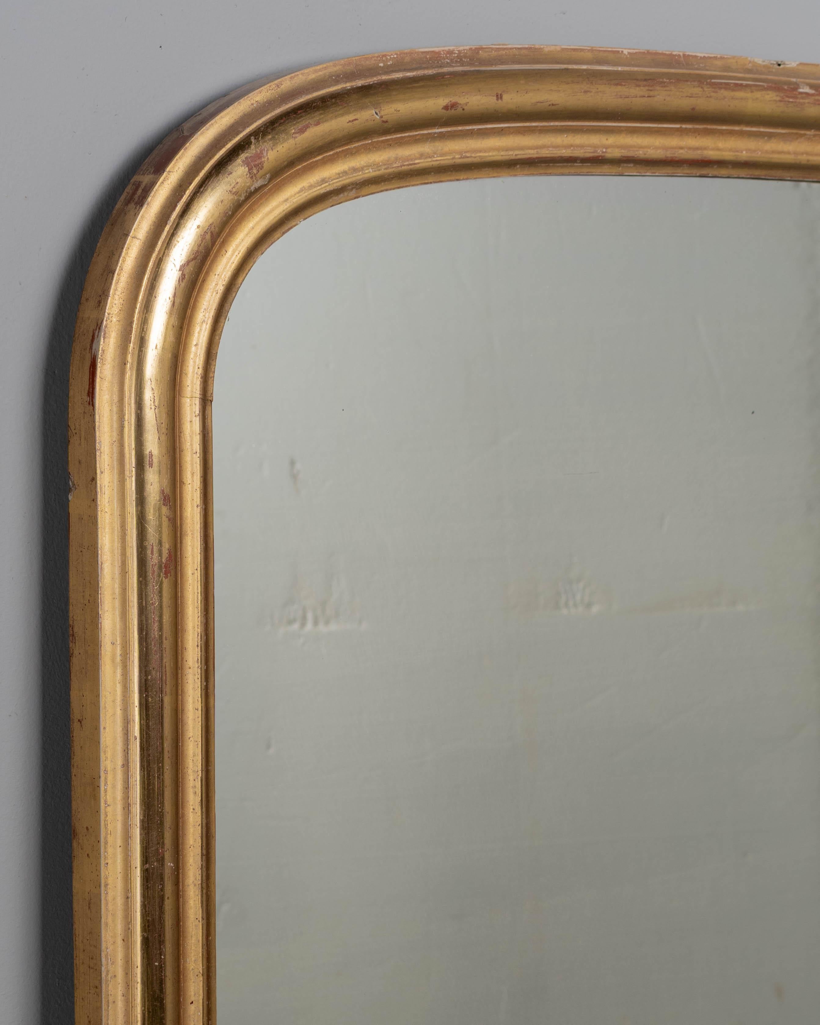 French Louis Philippe Style Gilded Mirror In Good Condition For Sale In Winter Park, FL