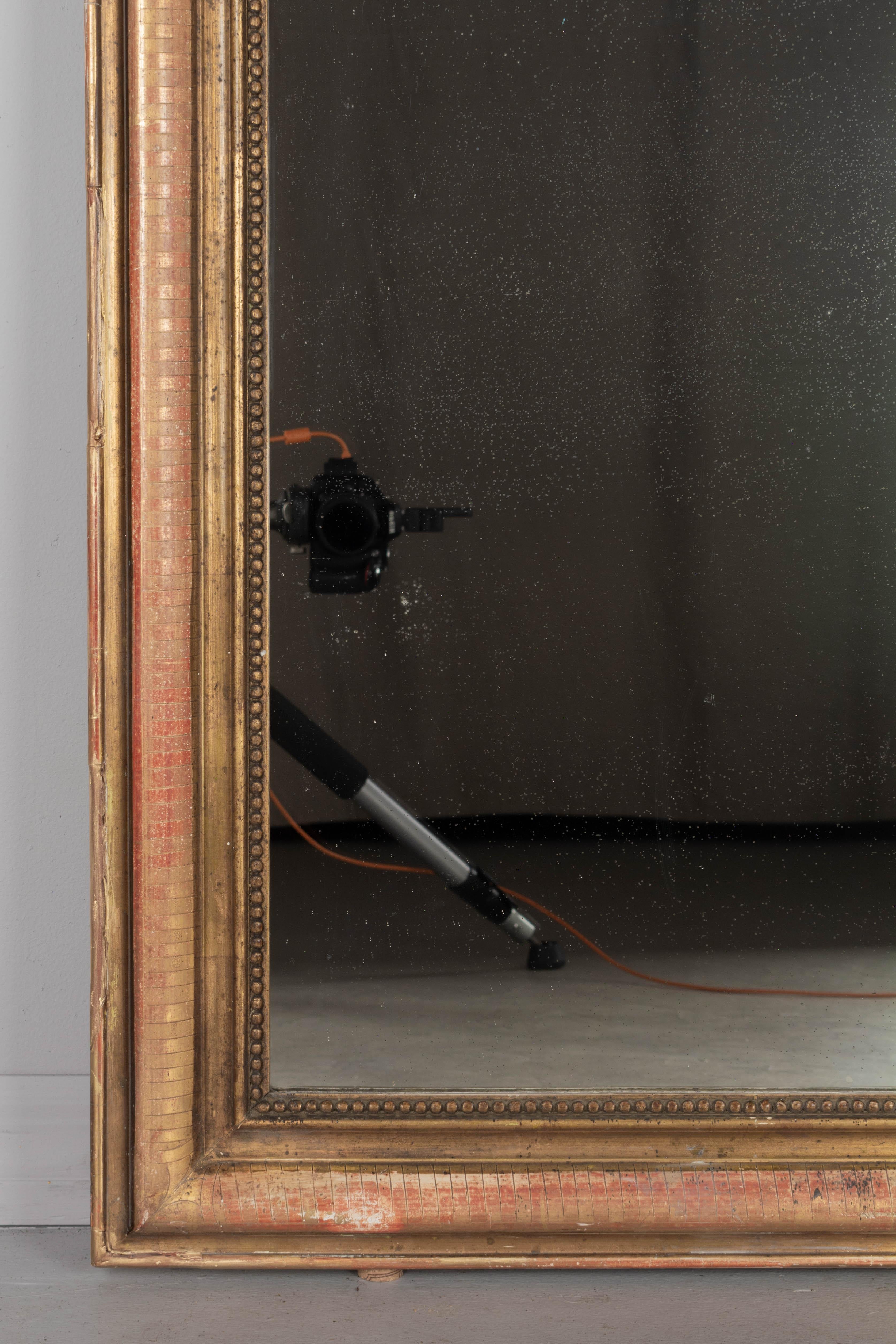 Miroir doré de style Louis Philippe français Bon état - En vente à Winter Park, FL