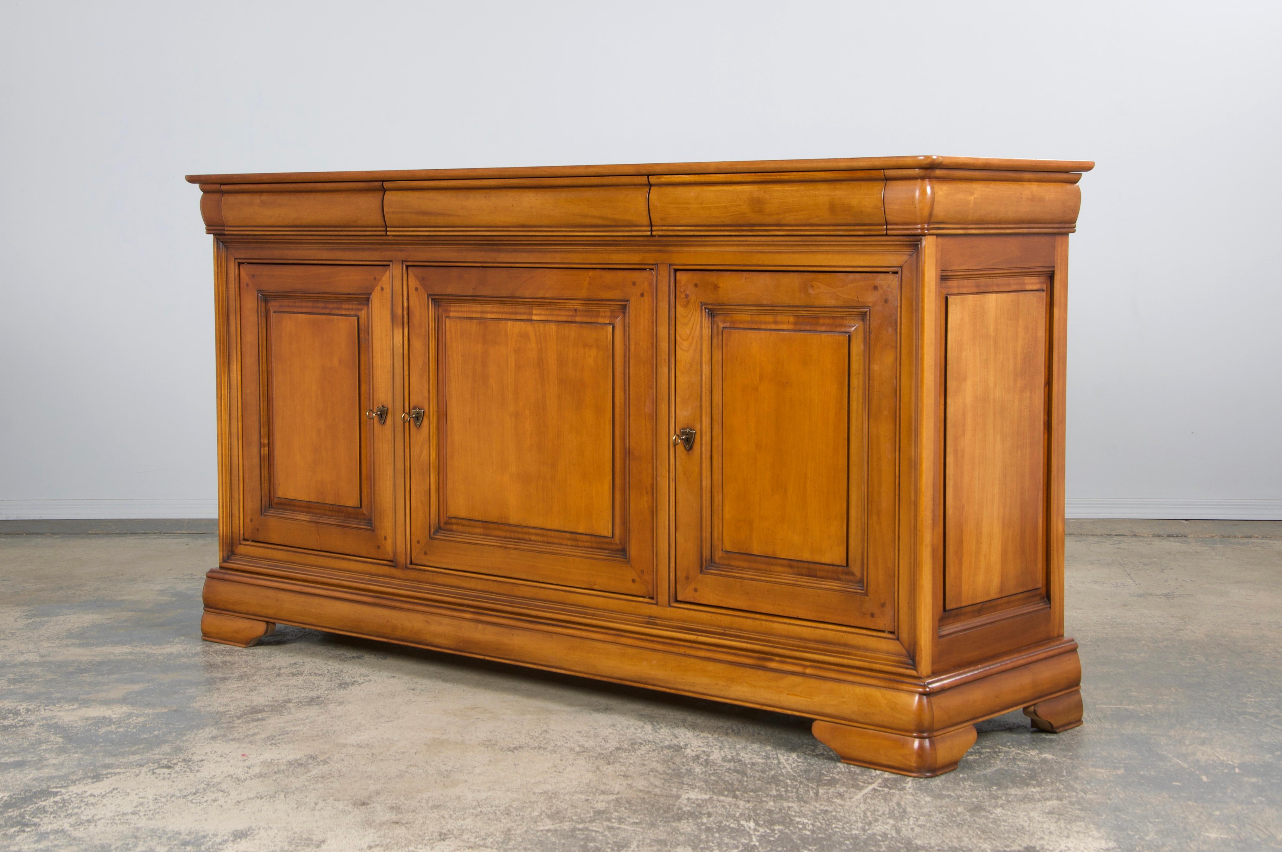 Credenza francese in stile Louis Philippe in legno d'acero in vendita 5