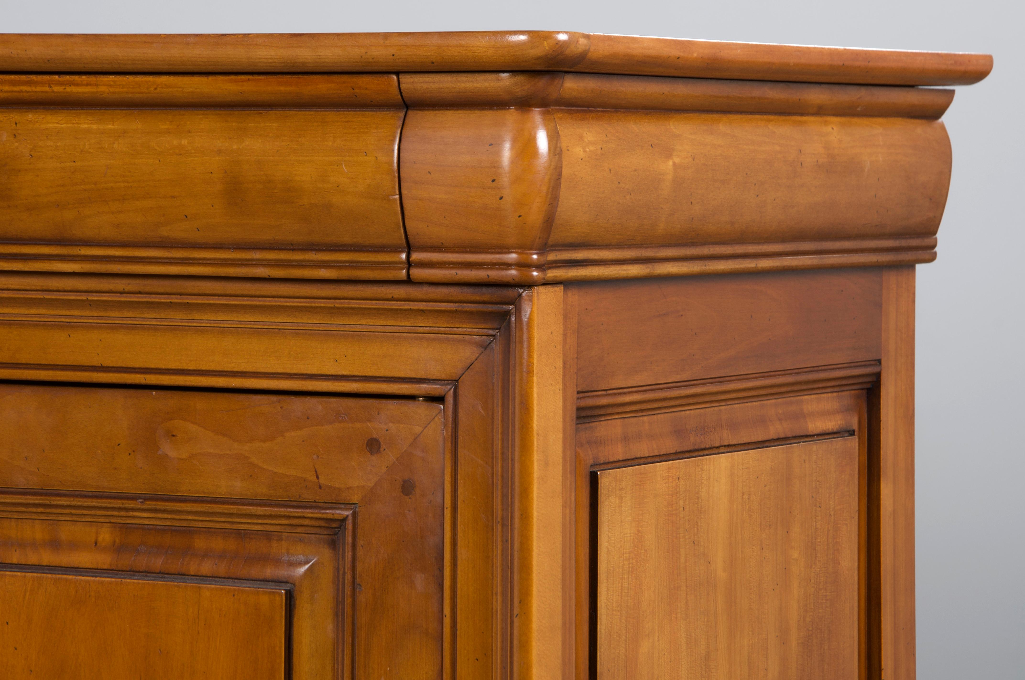Credenza francese in stile Louis Philippe in legno d'acero in vendita 6