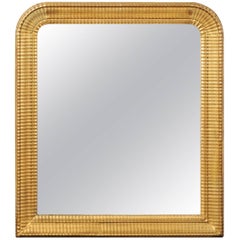 French Louis-Philippe Style Ridged Giltwood Mirror from the Early 20th Century