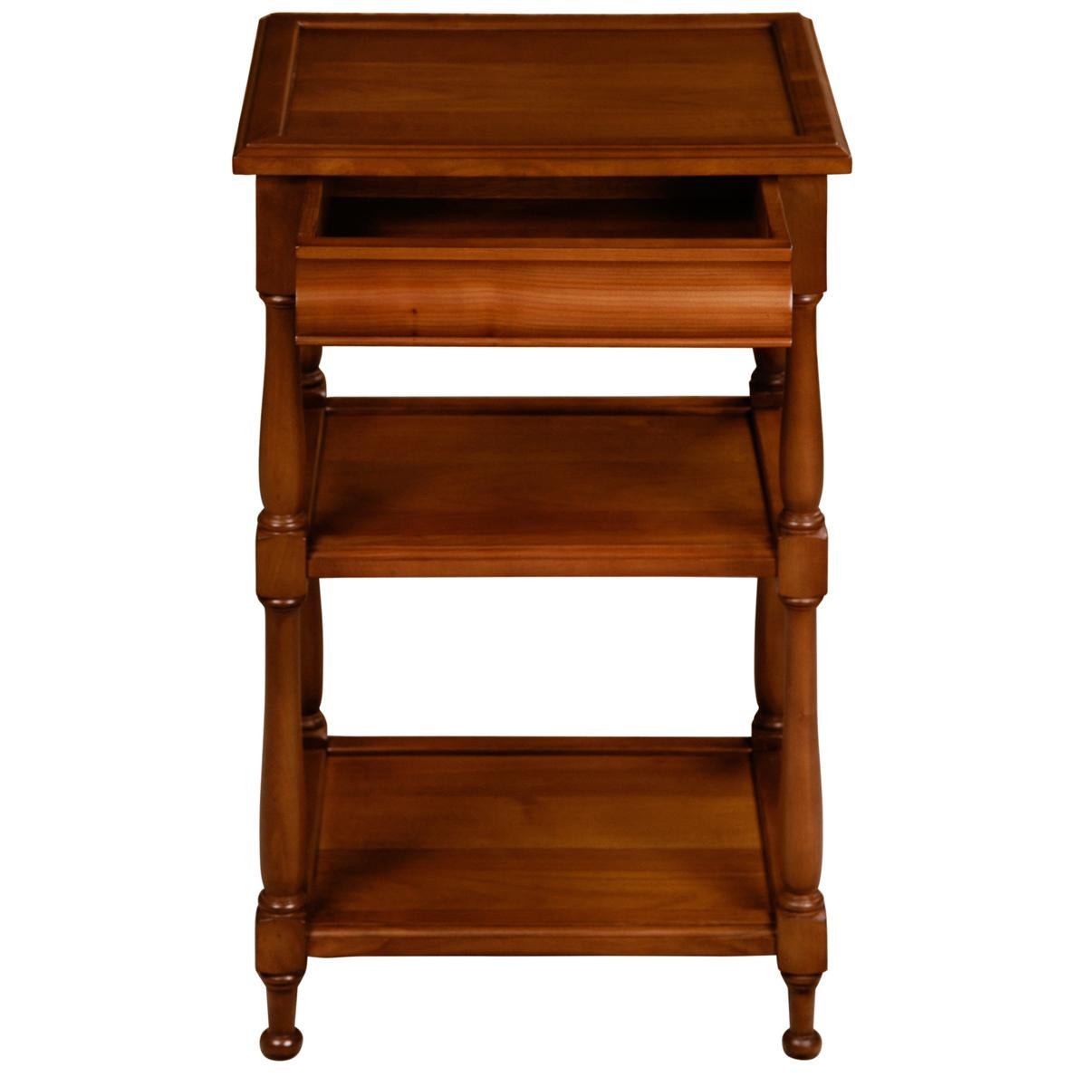 Louis-Philippe Table de service française de style Louis Philippe en cerisier massif, 1 tiroir et 2 étagères en vente