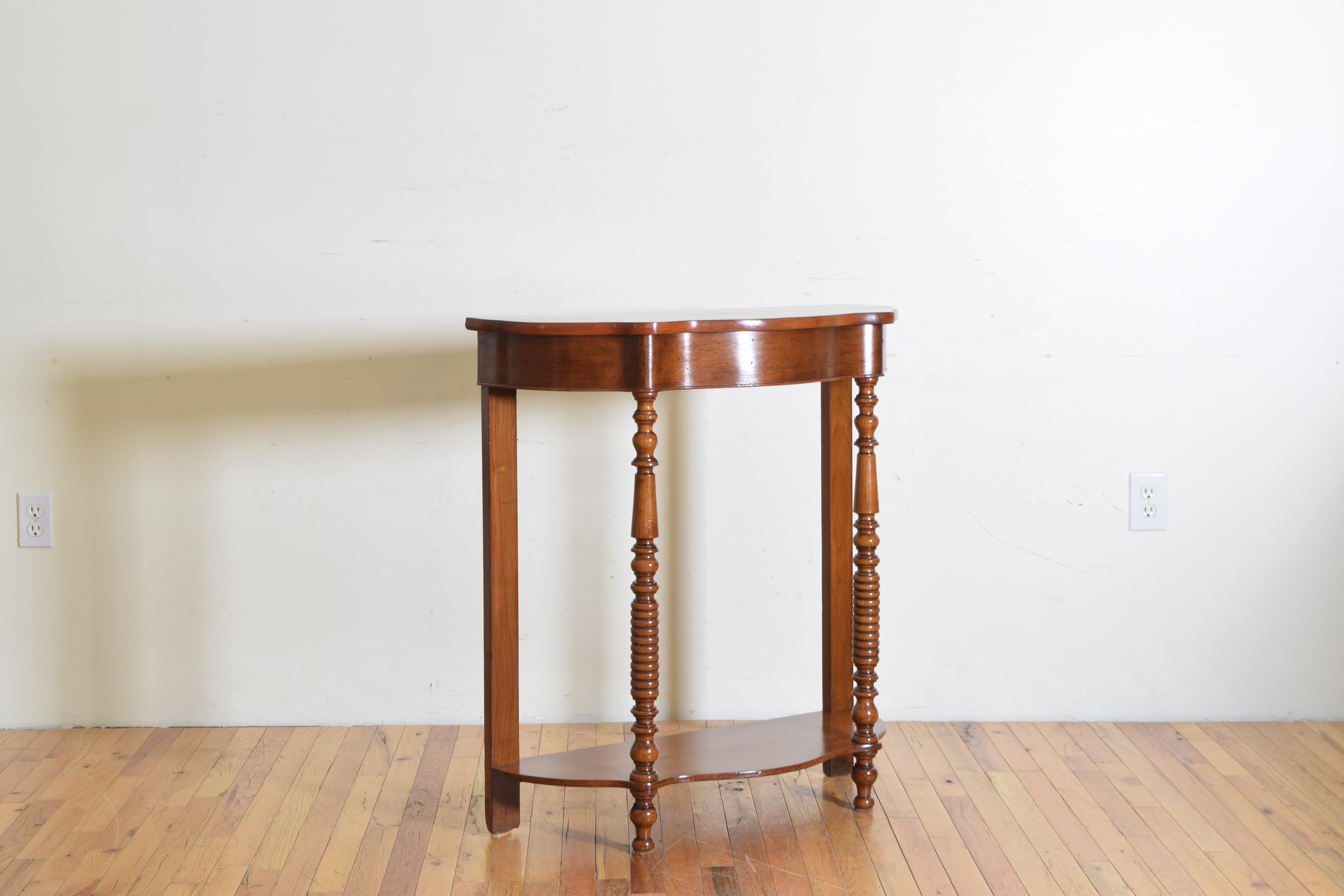 Mid-19th Century French Louis Philippe Turned Light Walnut Serpentine Shaped Console