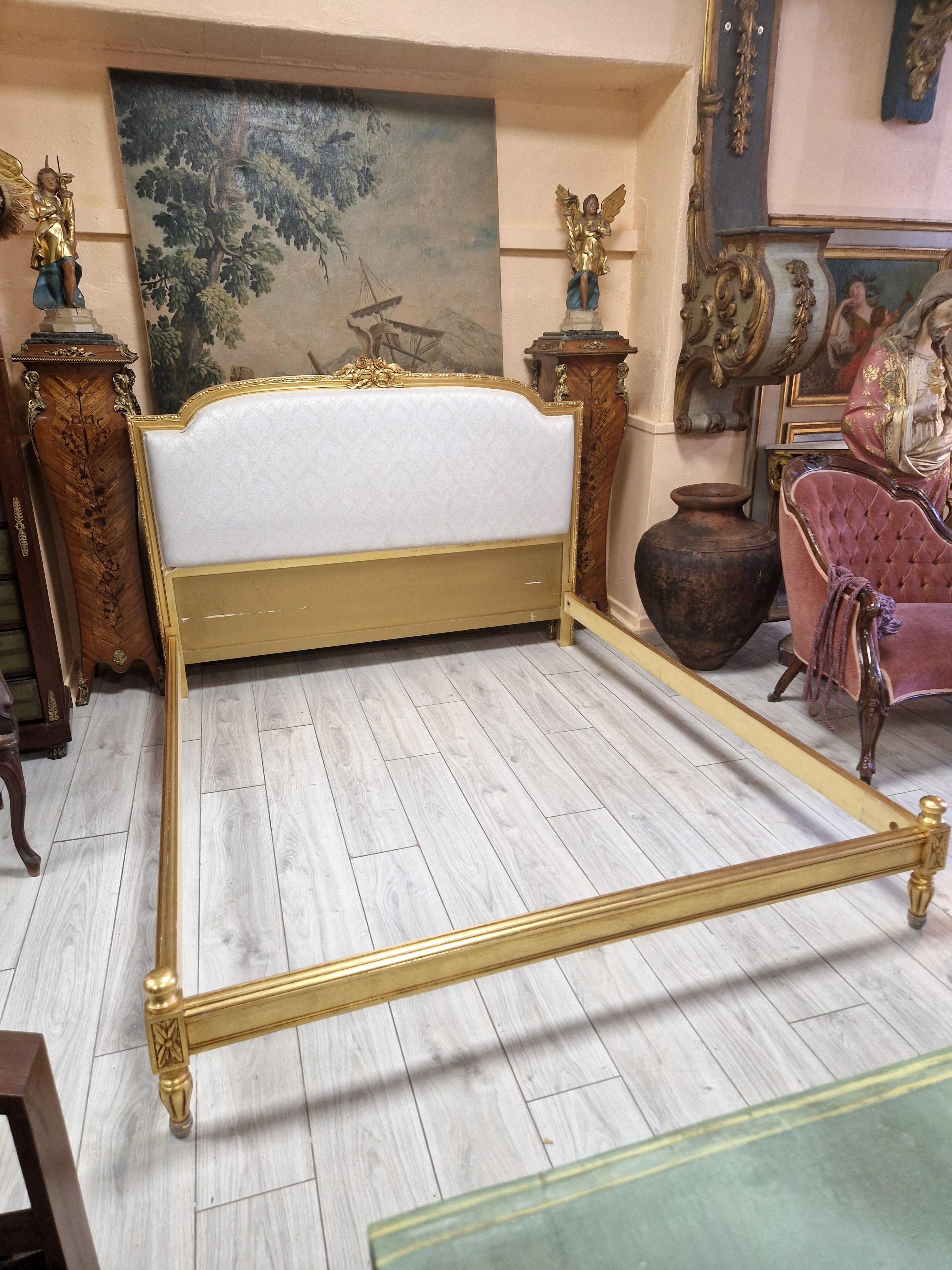 Wood French Louis Style Bed Queen Size