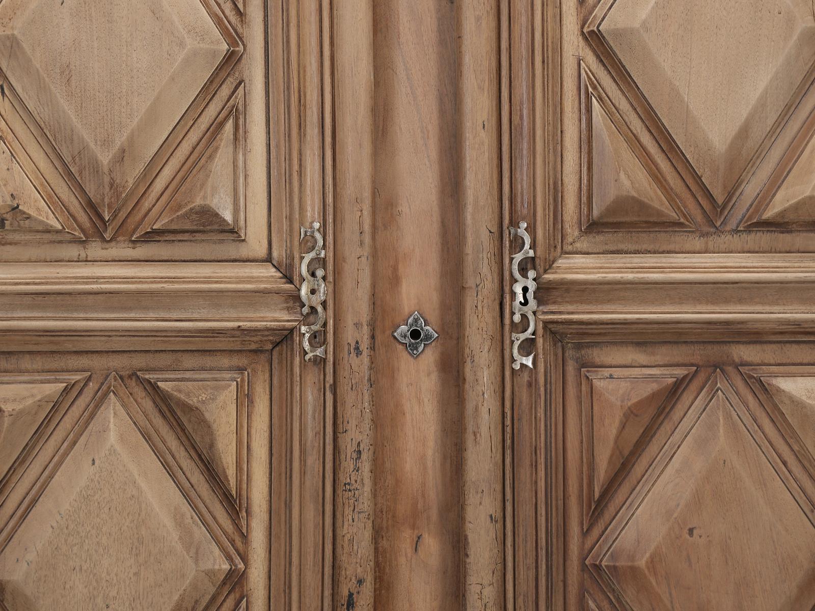 French Louis XIII Armoire circa 1700s, in Original Finish from Pamiers, France 3