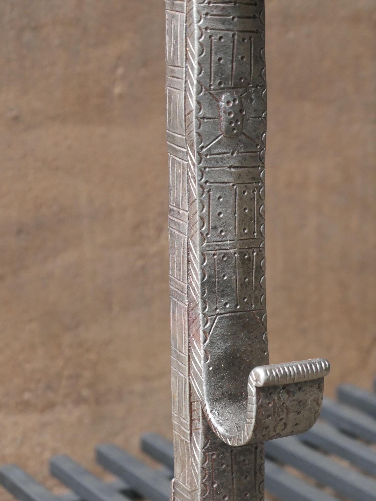Grille de cheminée d'époque Louis XIII, 17ème siècle en vente 2