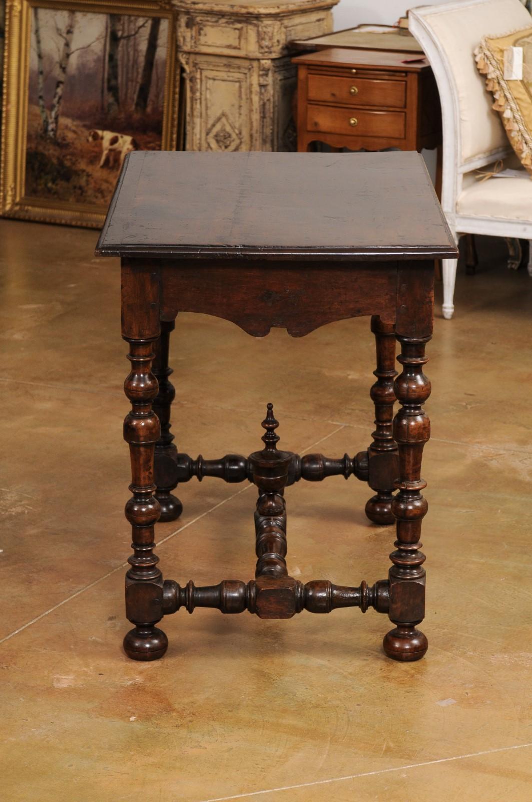 French Louis XIII Period Walnut Side Table with Baluster Legs and Carved Finial For Sale 3