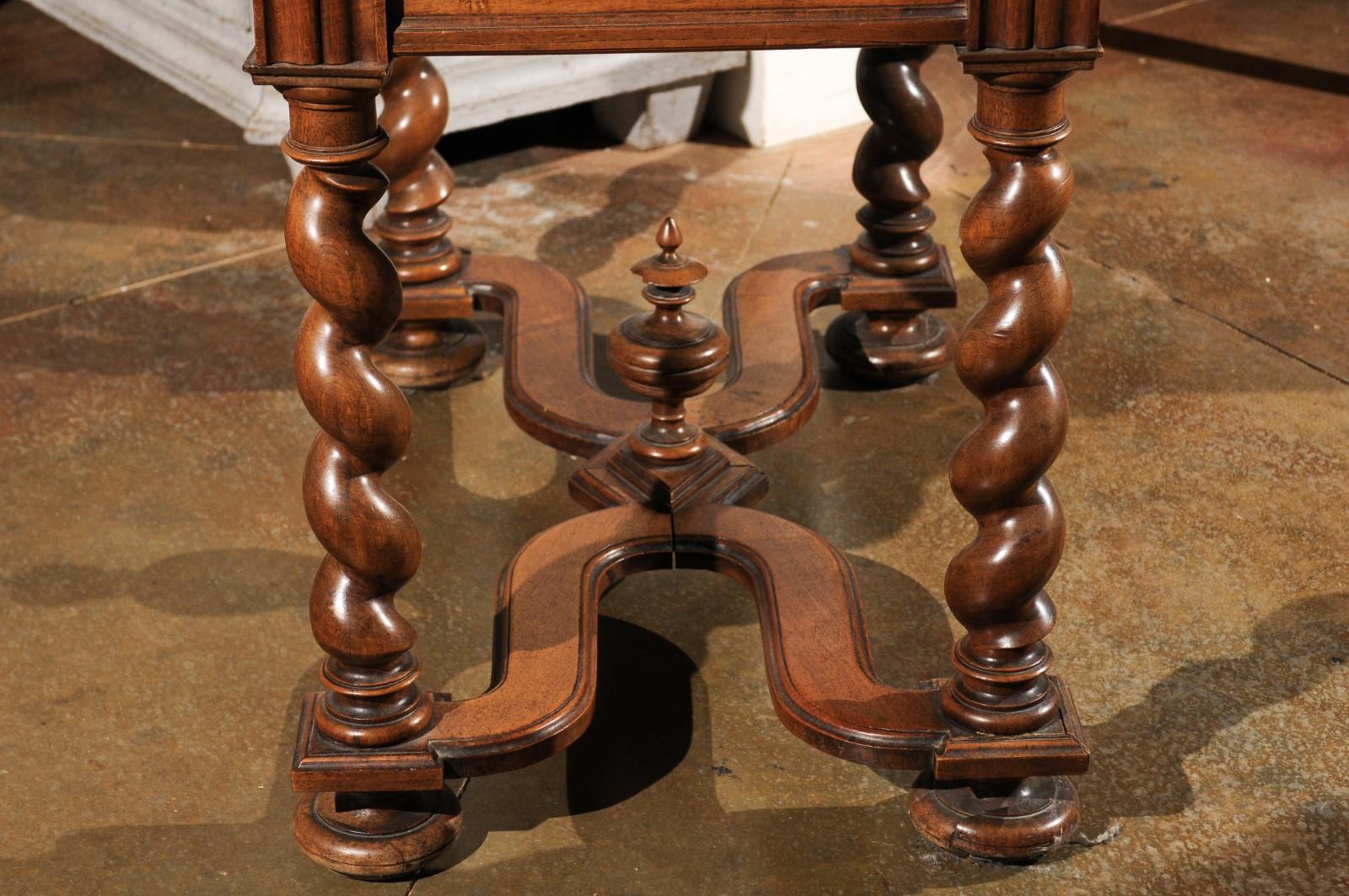 French Louis XIII Style 1810s Walnut Table with Drawer and Barley Twist Legs 2