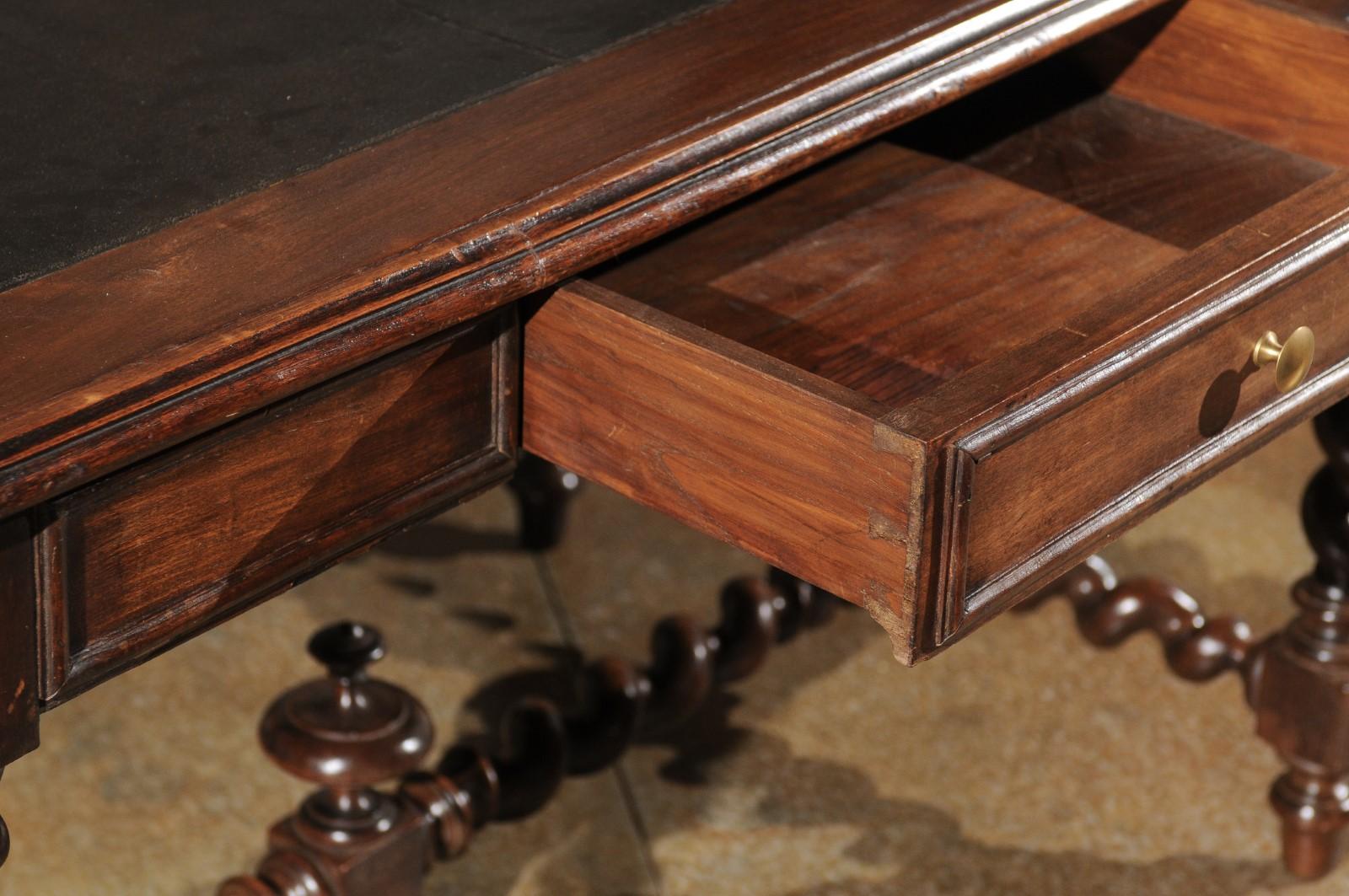 French Louis XIII Style 1880s Walnut Desk with Leather Top and Barley Twist Base 4