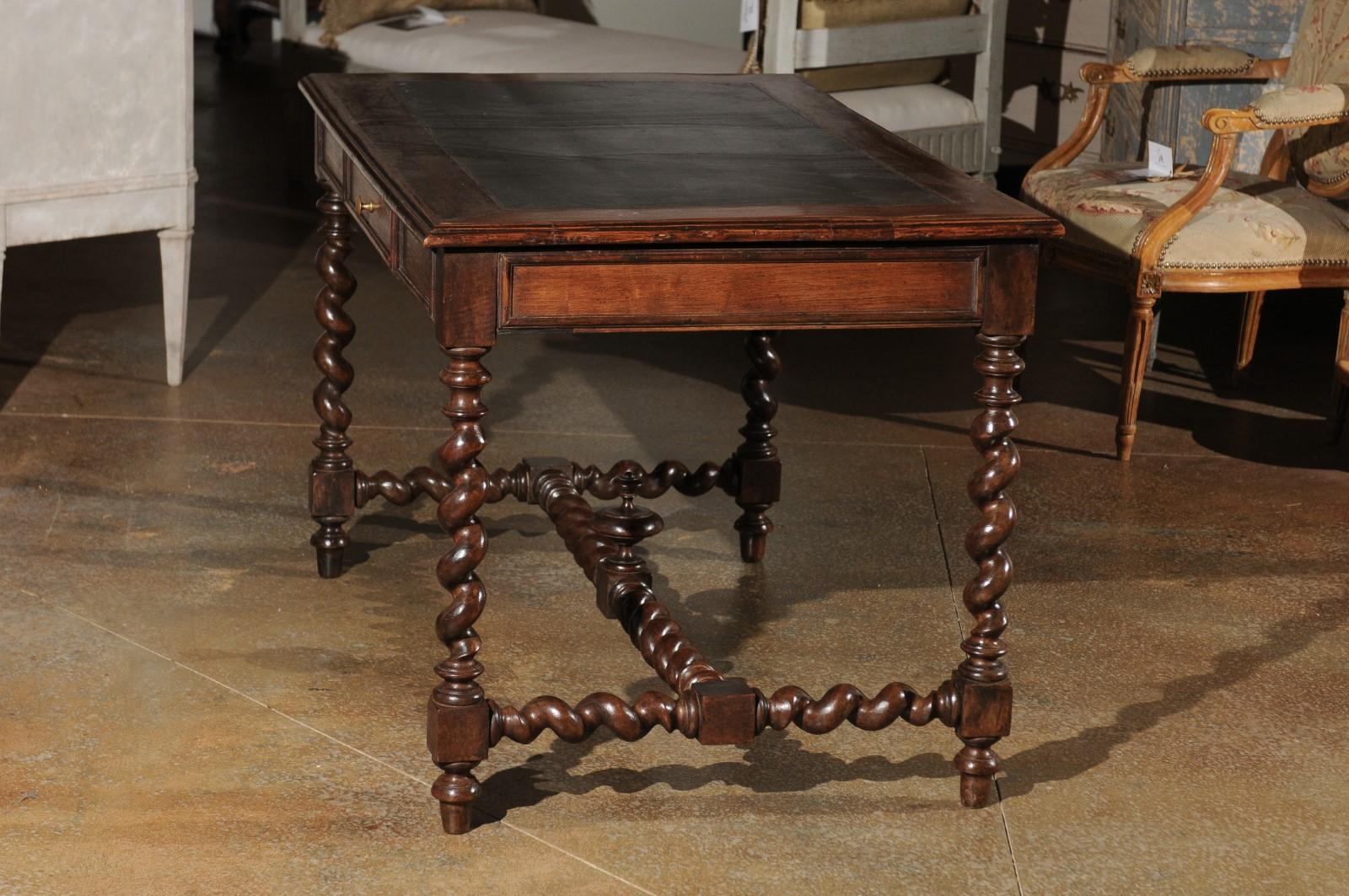 19th Century French Louis XIII Style 1880s Walnut Desk with Leather Top and Barley Twist Base