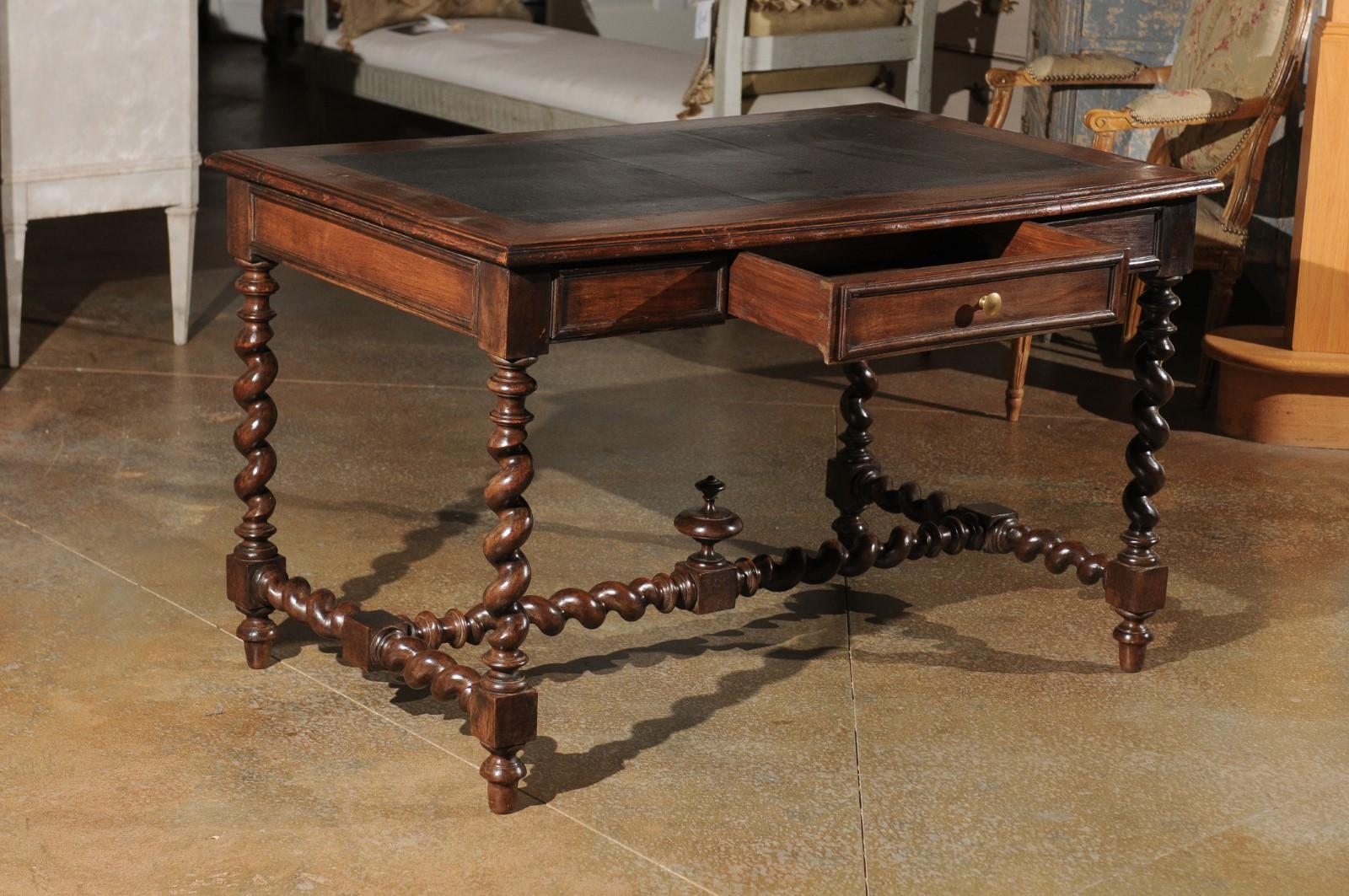 French Louis XIII Style 1880s Walnut Desk with Leather Top and Barley Twist Base 3