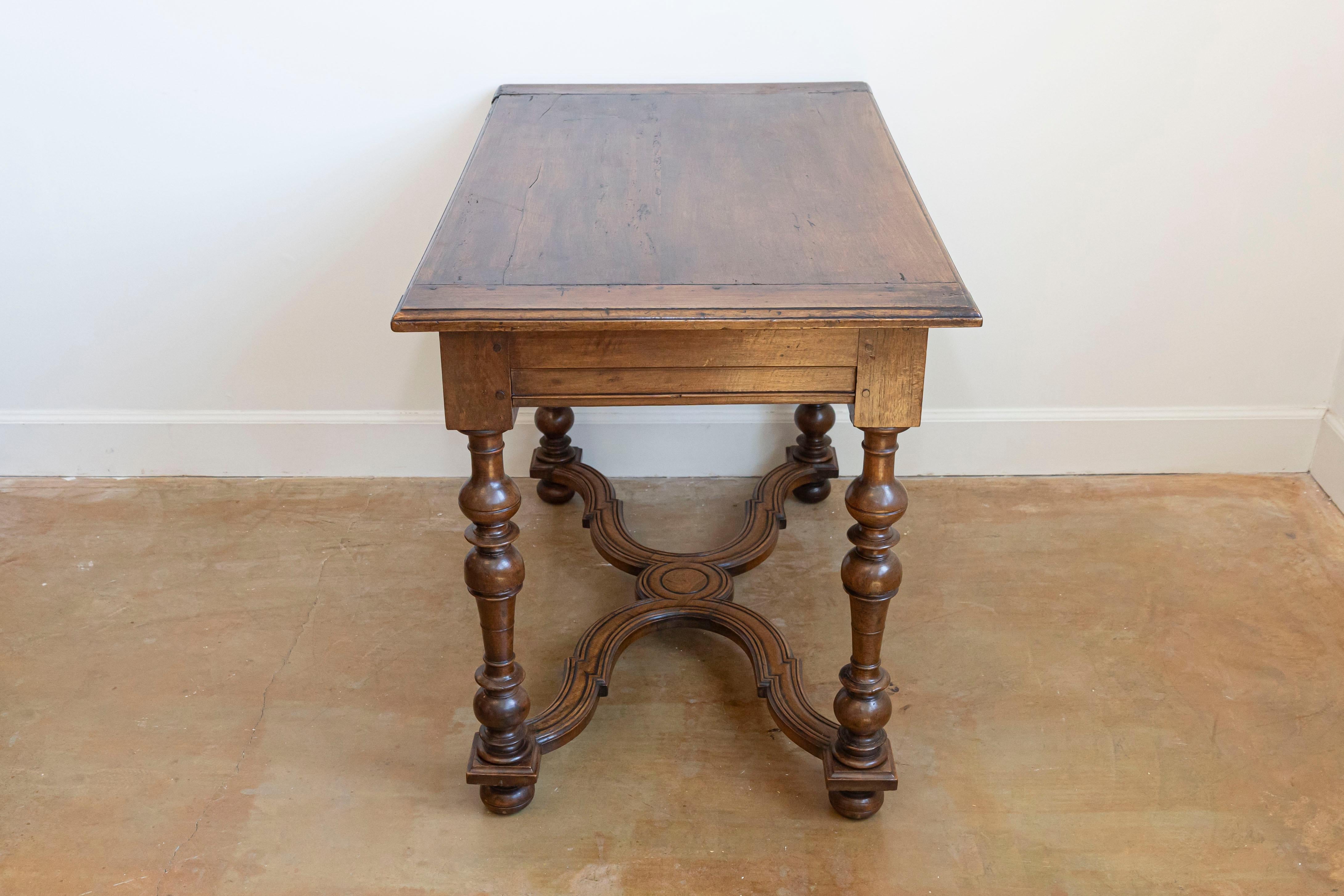 French Louis XIII Style 1890s Walnut Side Table with Curving X-Form Stretcher 5