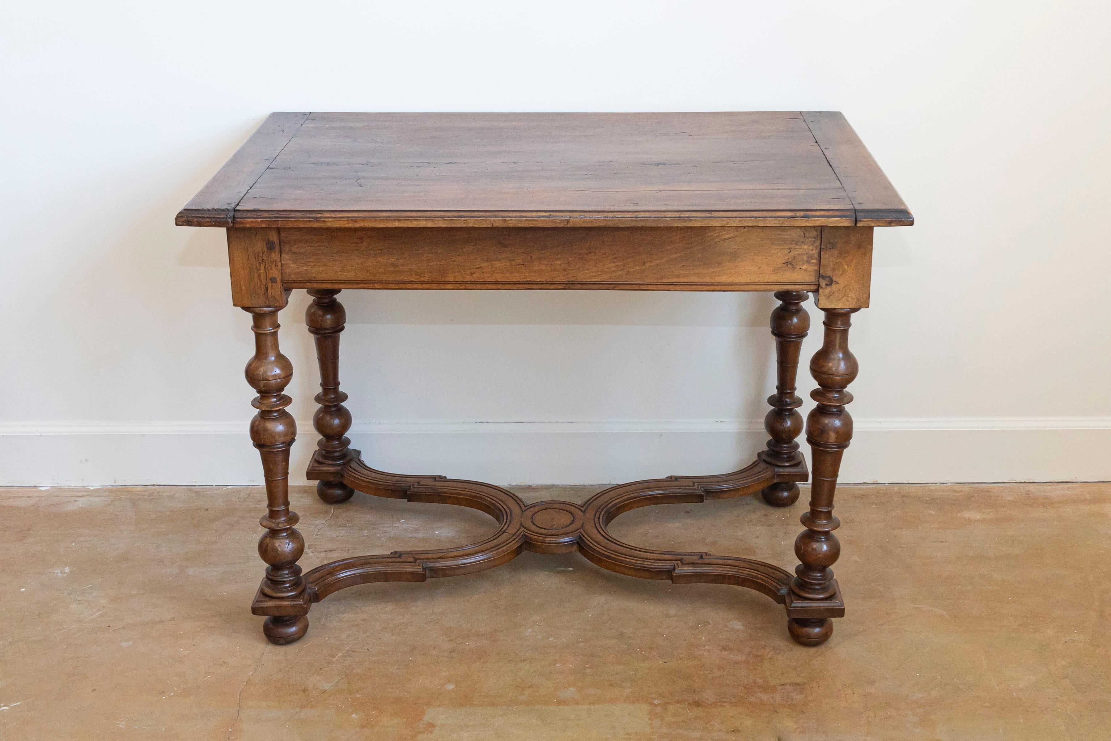 French Louis XIII Style 1890s Walnut Side Table with Curving X-Form Stretcher 6