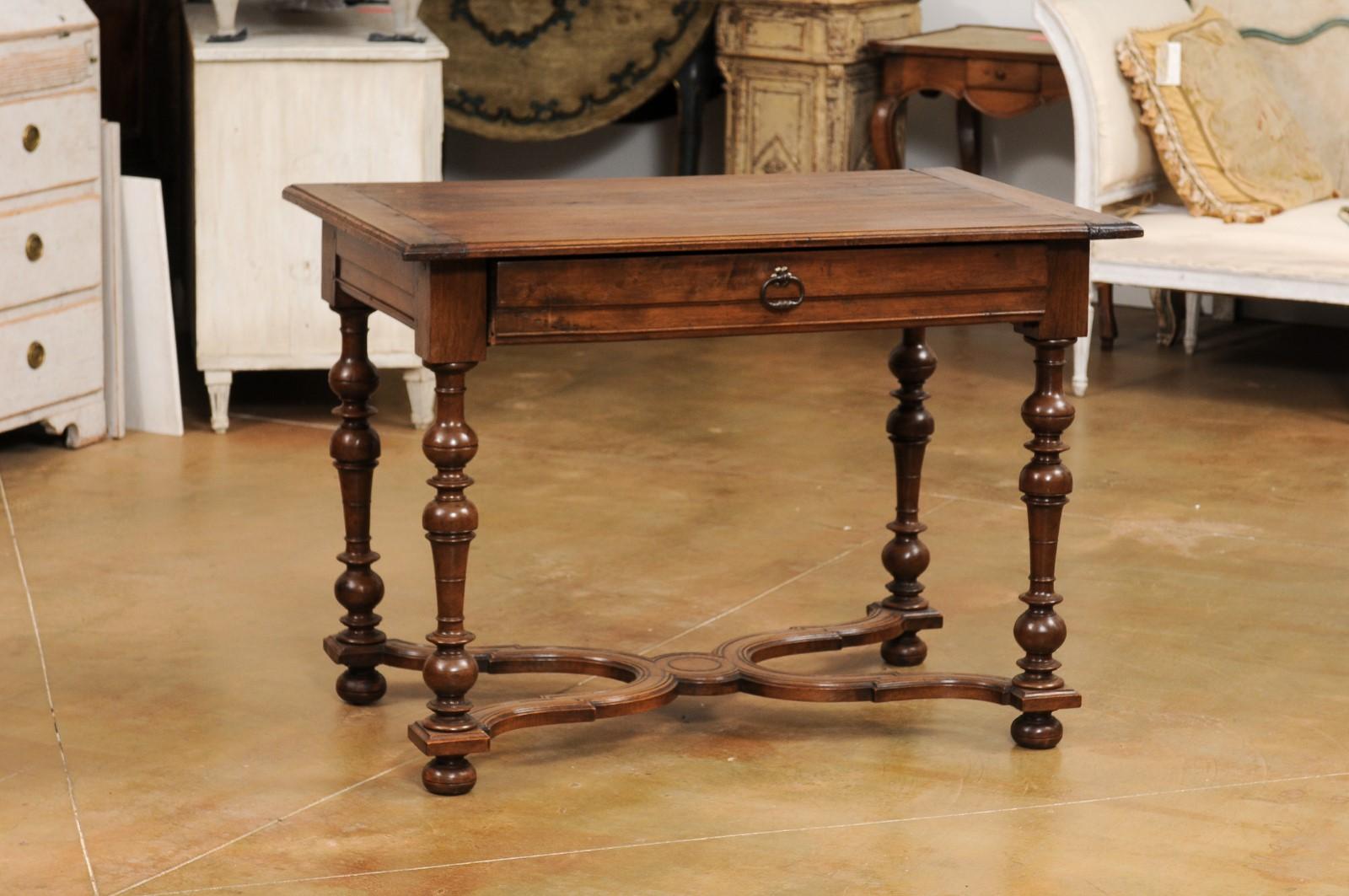 Turned French Louis XIII Style 1890s Walnut Side Table with Curving X-Form Stretcher For Sale