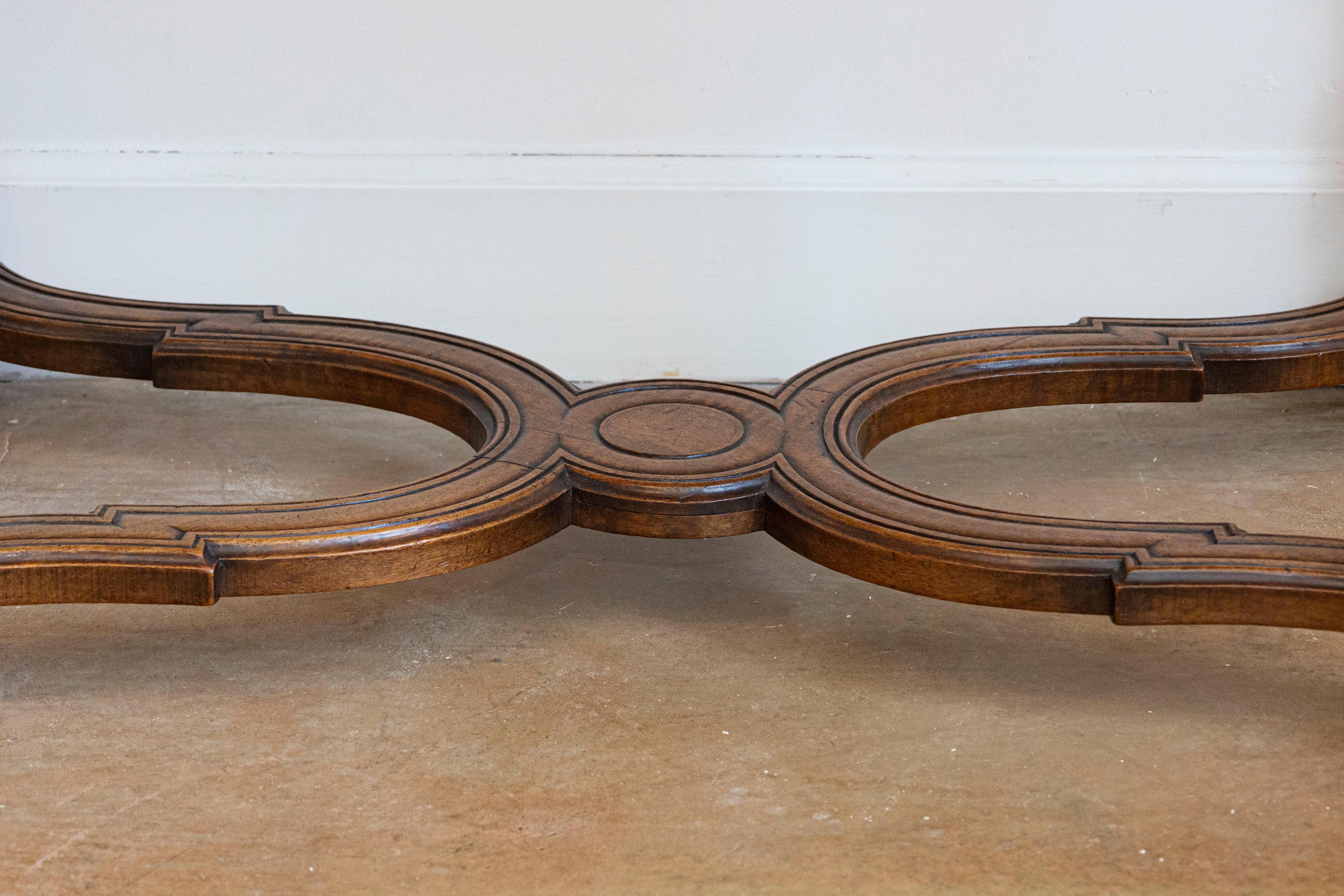 French Louis XIII Style 1890s Walnut Side Table with Curving X-Form Stretcher In Good Condition In Atlanta, GA