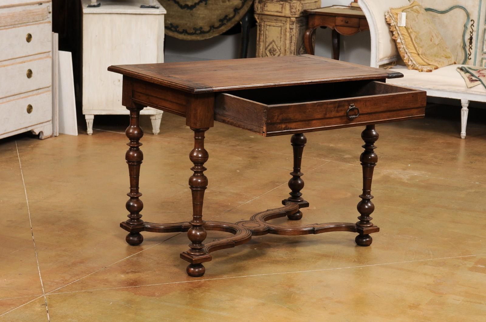 19th Century French Louis XIII Style 1890s Walnut Side Table with Curving X-Form Stretcher For Sale