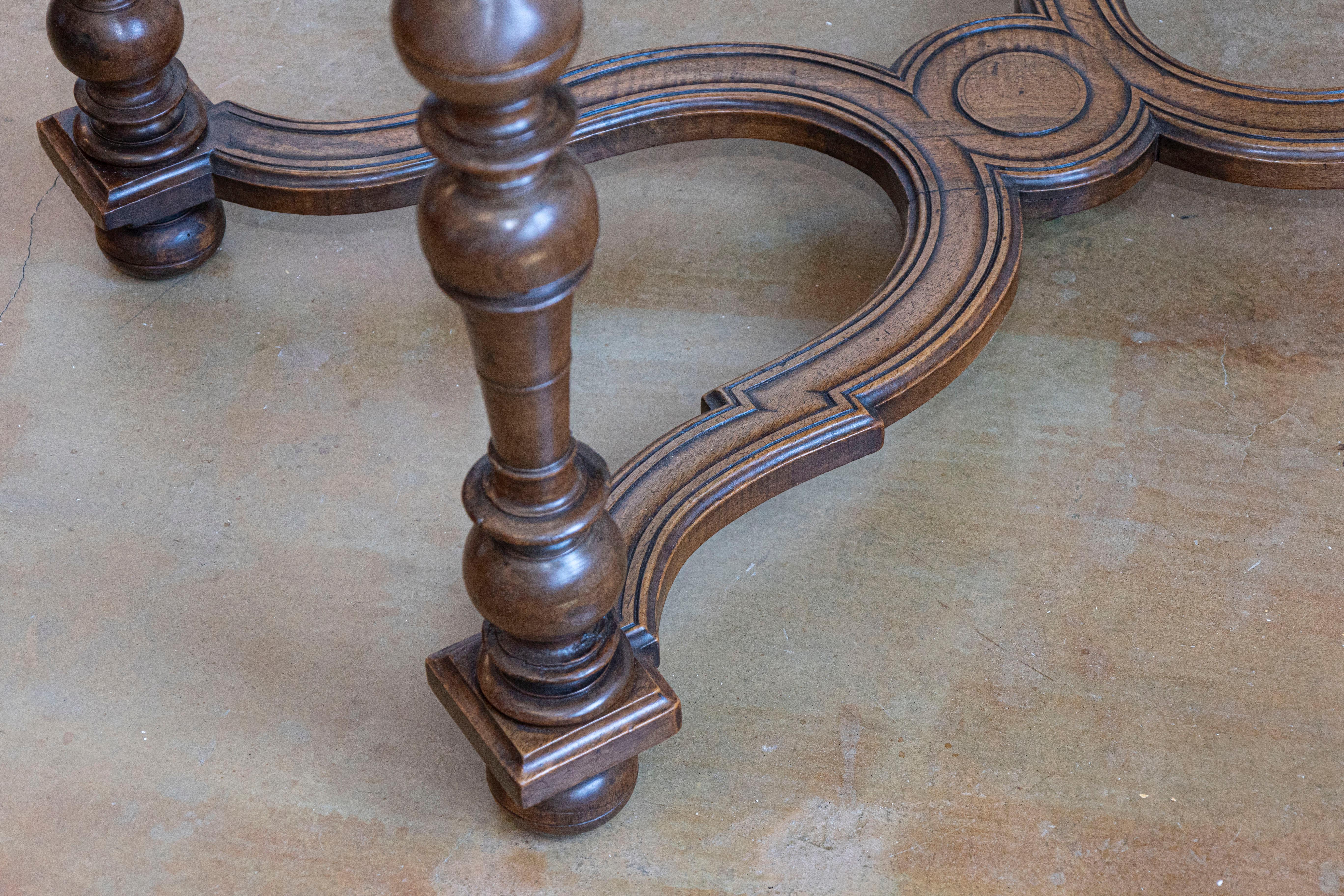 French Louis XIII Style 1890s Walnut Side Table with Curving X-Form Stretcher 2