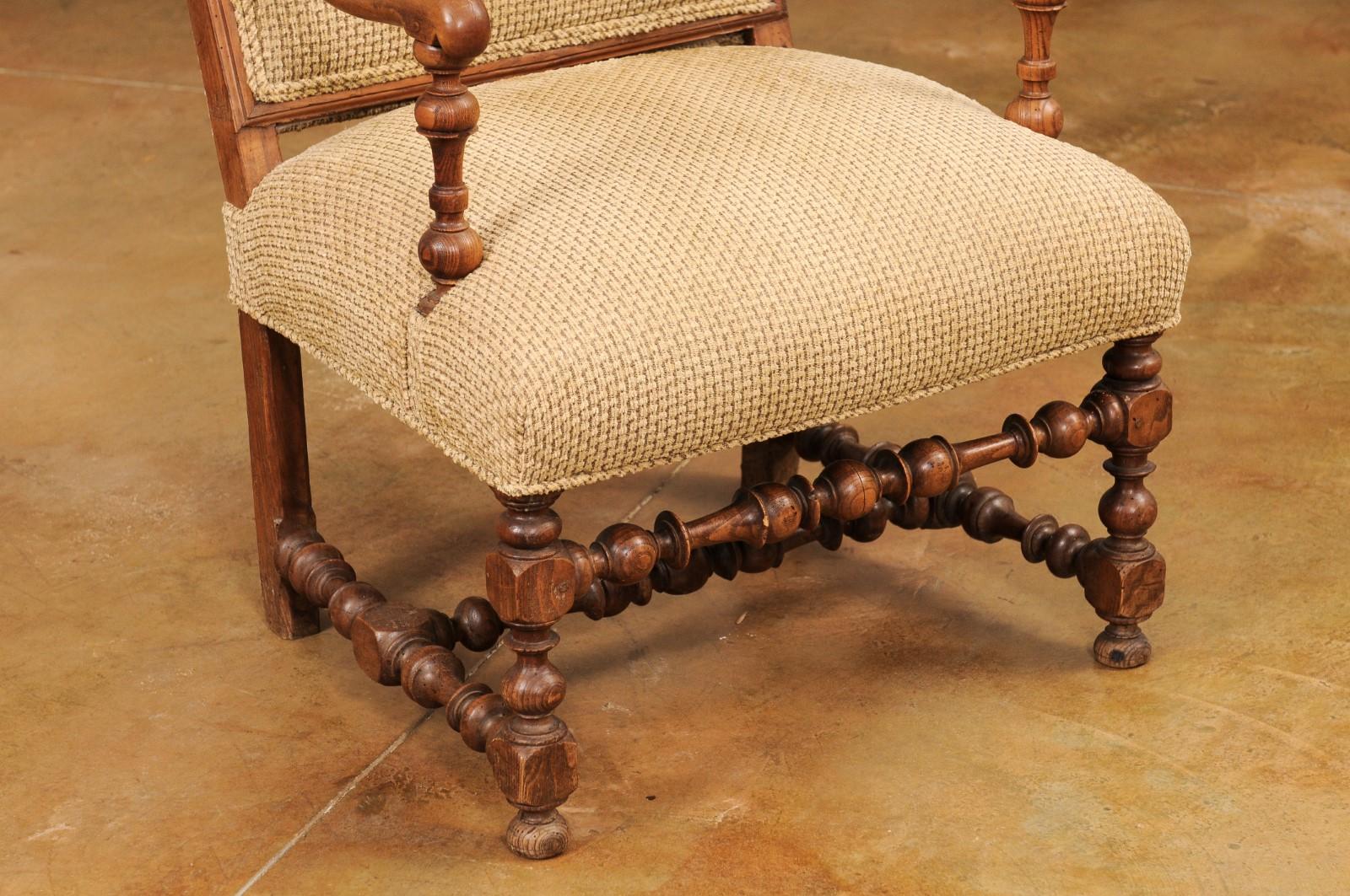 French Louis XIII Style 19th Century Walnut Armchair with Turned Base In Good Condition For Sale In Atlanta, GA