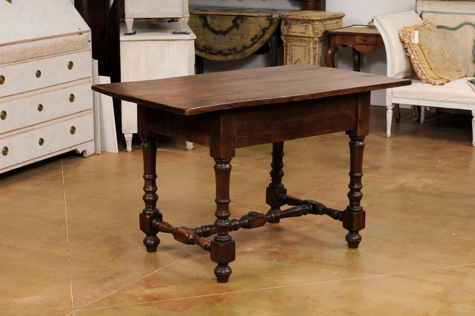 French Louis XIII Style 19th Century Walnut Table with Turned Legs and Stretcher For Sale 7