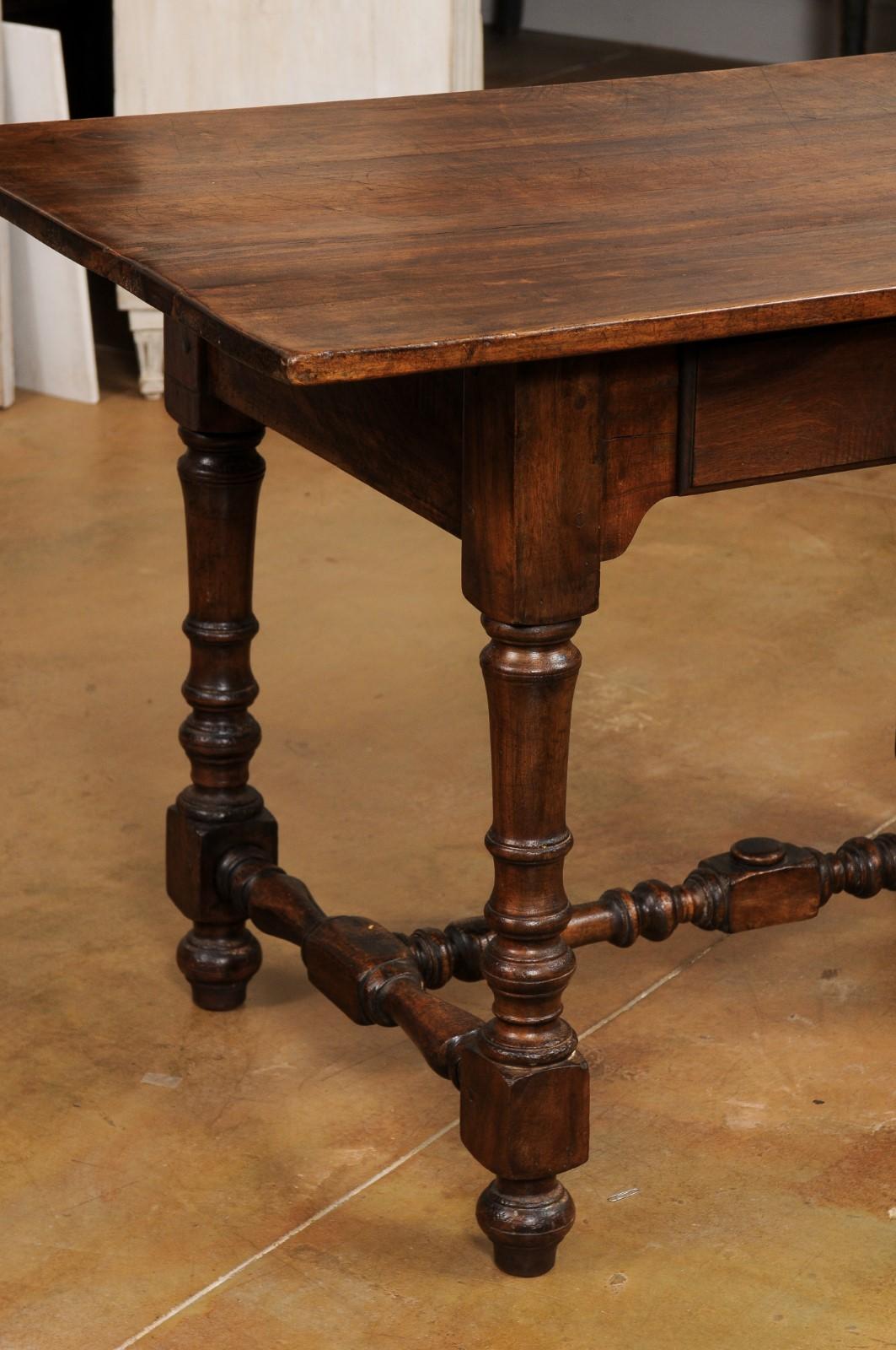 French Louis XIII Style 19th Century Walnut Table with Turned Legs and Stretcher For Sale 1