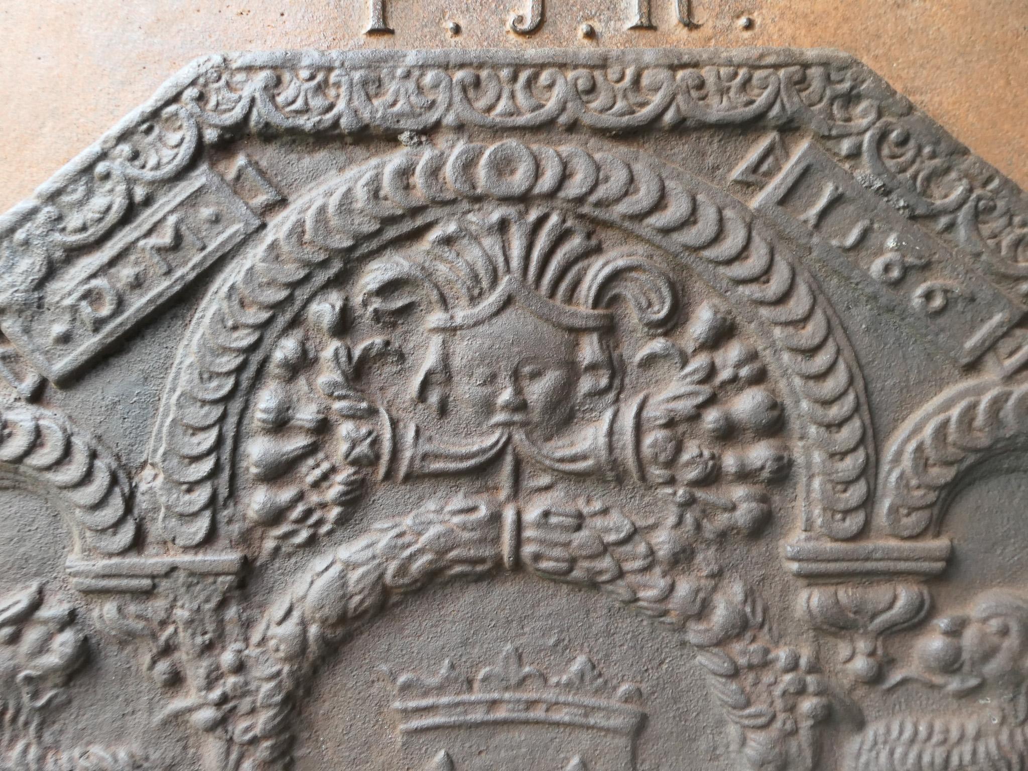 Französische „Arms of France“ im Louis XIII.-Stil, Kaminsims / Rückwand im Angebot 4